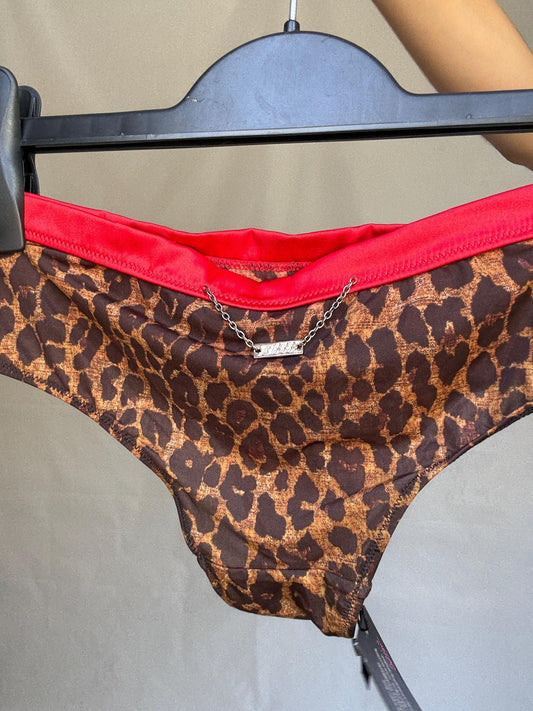 Pussycat Dolls Leopard Print Thongs — detail
