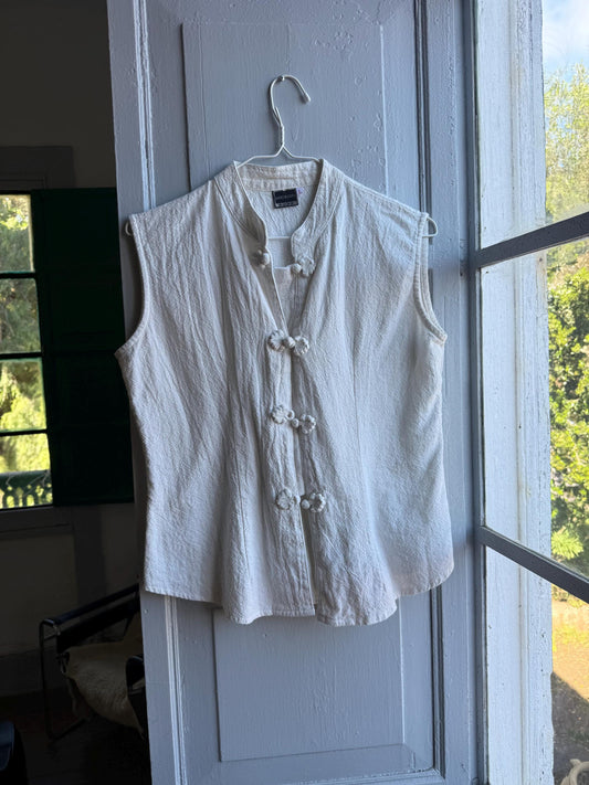 Vintage White Cotton Sleeveless Camisole — detail