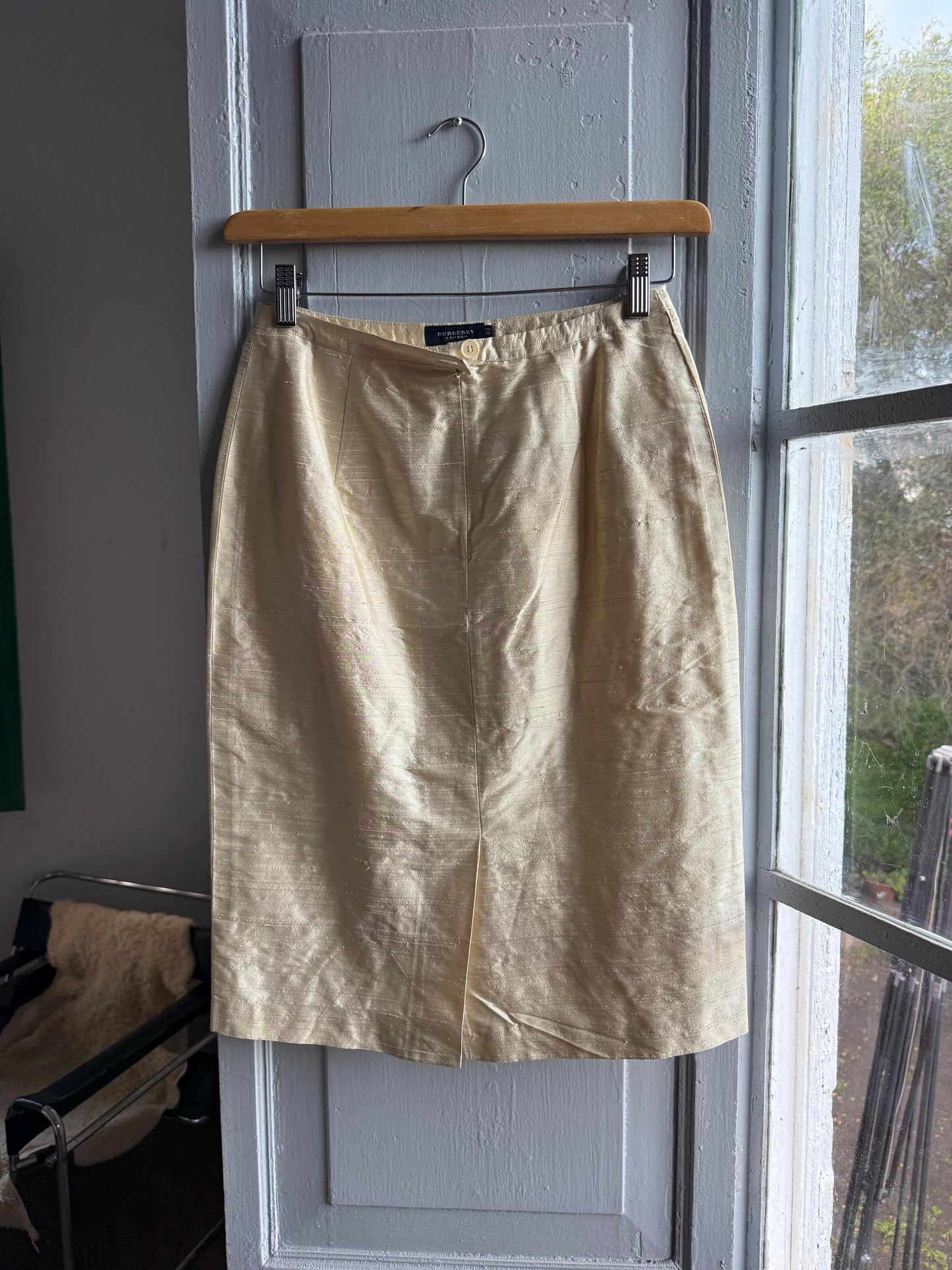 Vintage Burberry Silk Champagne Pencil Skirt — additional view 17