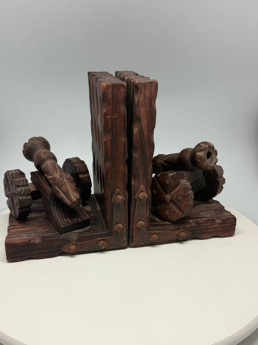 Brutalist Wooden Bookends, Vintage Spanish Design — detail