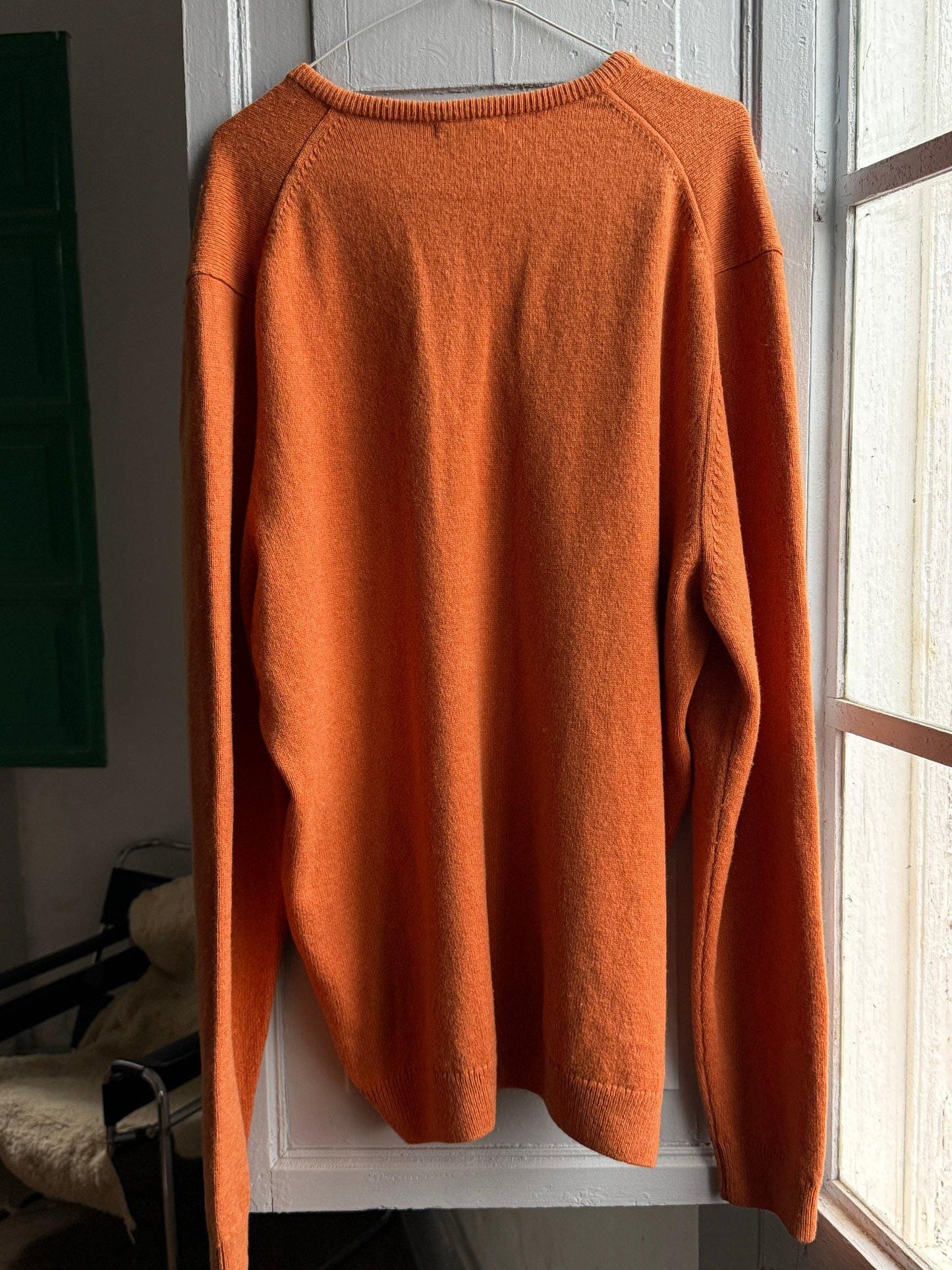 Vintage Orange Lambswool V-Neck Jumper — additional view 9