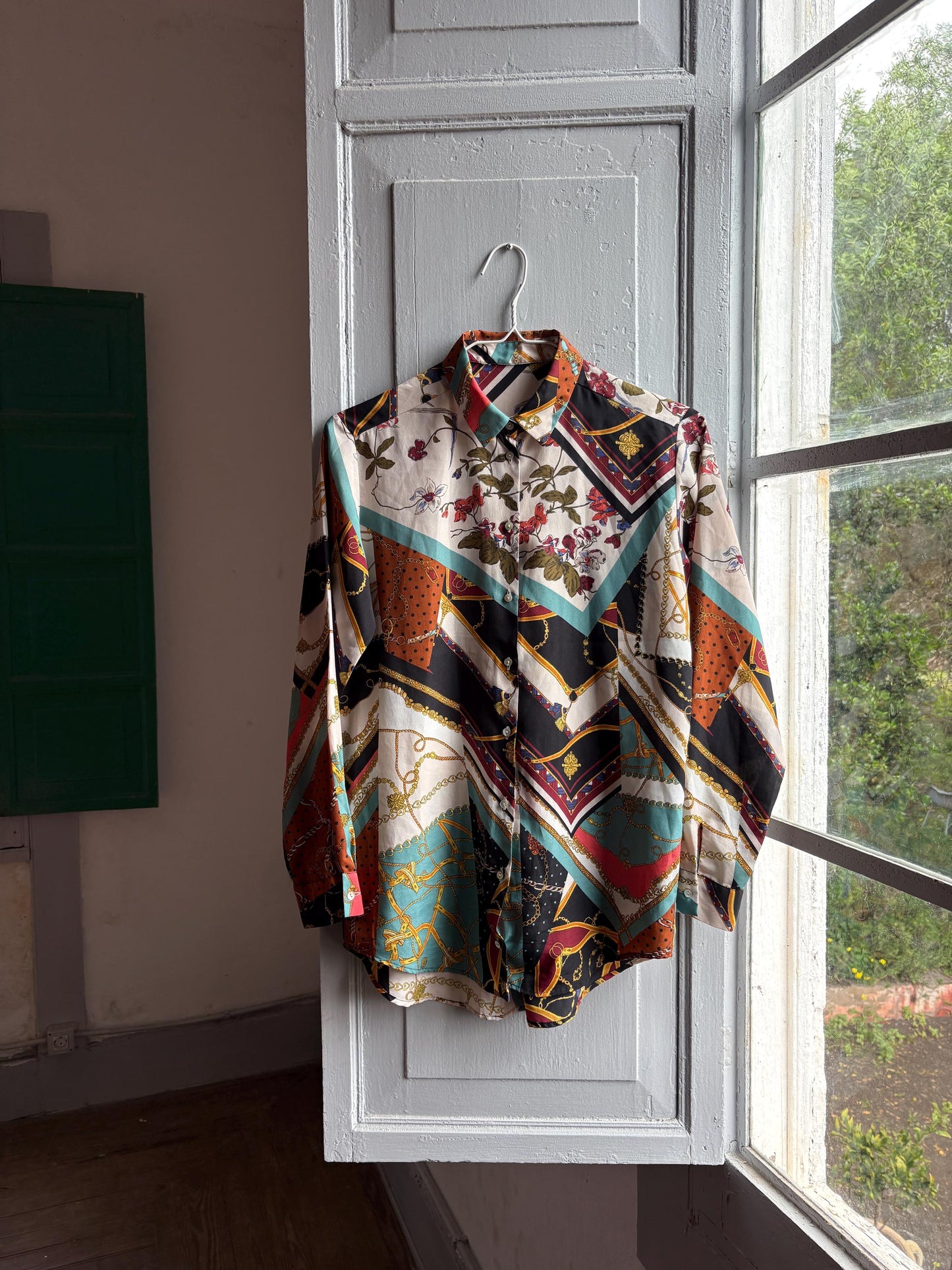Retro 80s Multicolor Button-Up Blouse — additional view 8