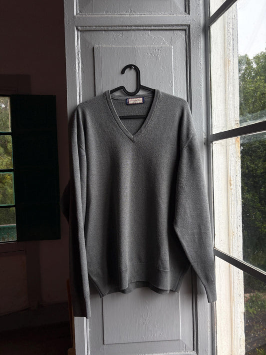 Vintage Grey V-Neck Wool Blend Sweater — detail