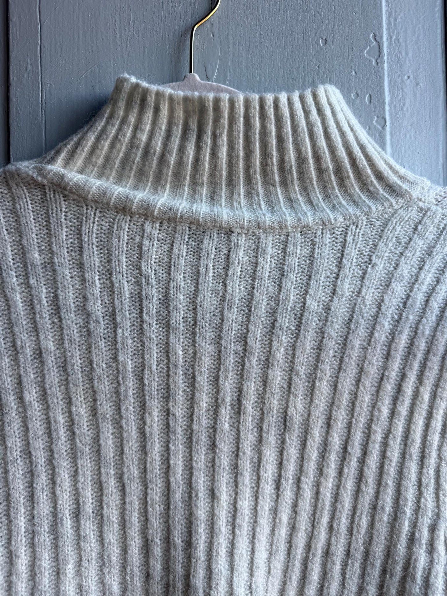 Sleeveless Knit Jumper, Alpaca Blend Cream Sweater Vest, Minimal Chic Womens knitwear, M - L