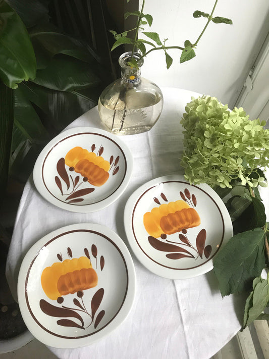 Vintage 70s Breakfast Plate Set of 3 – Retro 8 Inch Floral Brown Orange Yellow Tableware