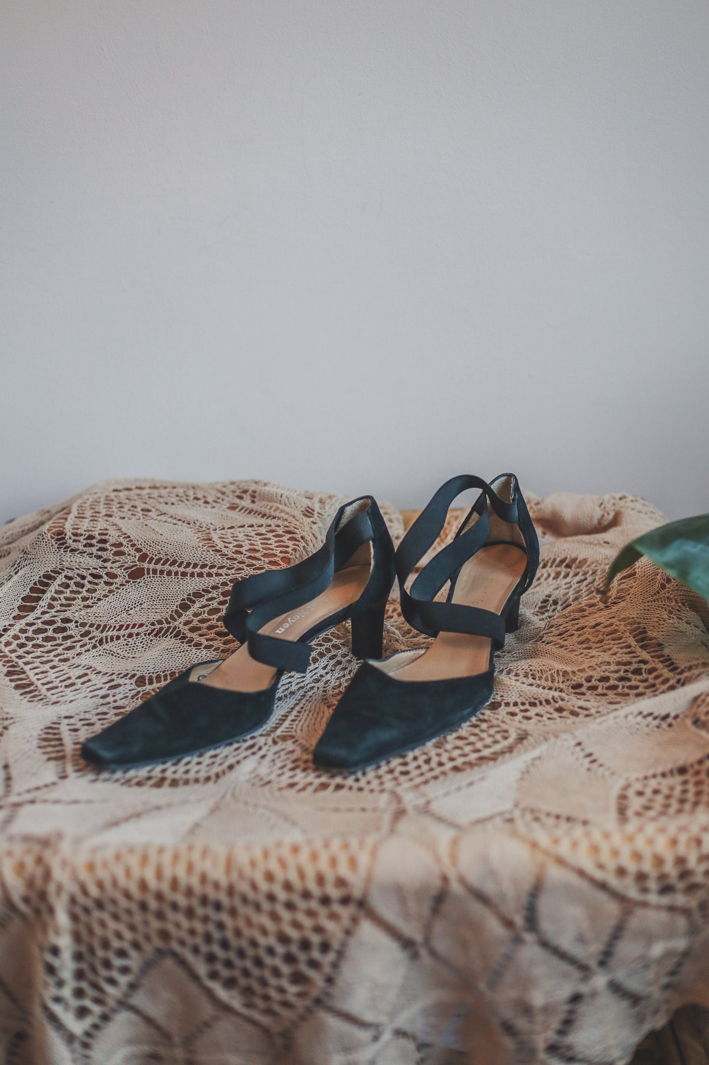 Vintage black low pumps, Rouje aesthetic black pointed toe high heels, Comfortable large size woman shoe, designer heels by Paul Noyen, 40.5