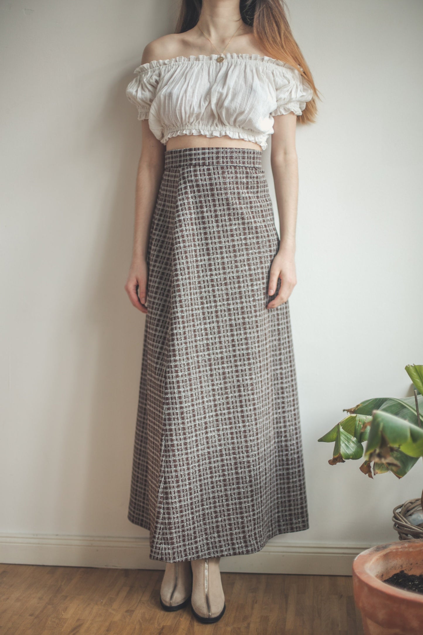 Vintage 70s Checkered Silver Lurex Maxi Skirt - Dark Academia Fashion – High Waist A-Line Disco Skirt – Retro Formal Event or Party Wear