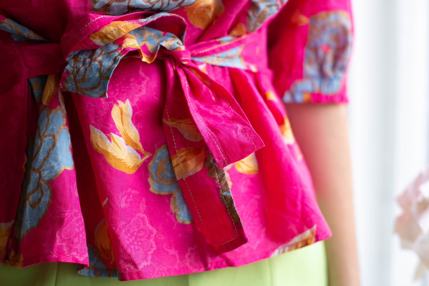 Vintage 80s Floral Blouse Women’s Puff Sleeve Top, Vibrant Summer Retro 60s Style Handmade Cotton Blouse with Waist Tie & Gold Seam