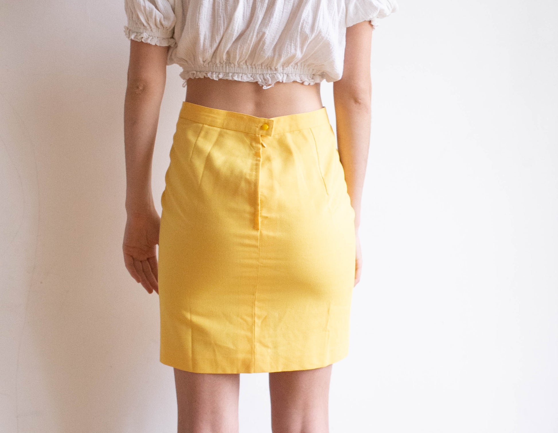High rise tight yellow pencil skirt, Sexy spring skirt, Feminine secretary skirt, High waist women's clothing, Vintage stewardess M- L