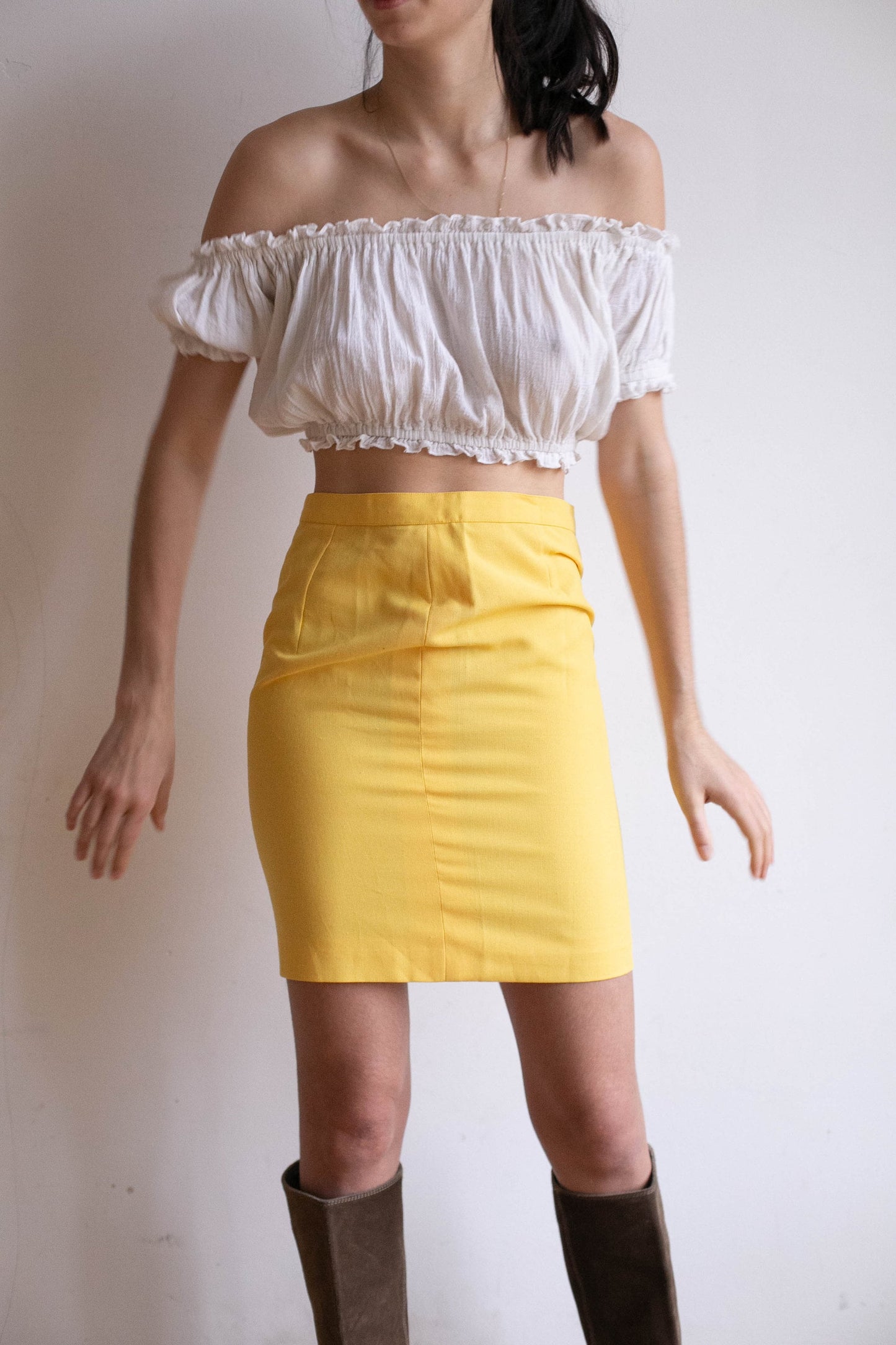 High rise tight yellow pencil skirt, Sexy spring skirt, Feminine secretary skirt, High waist women's clothing, Vintage stewardess M- L