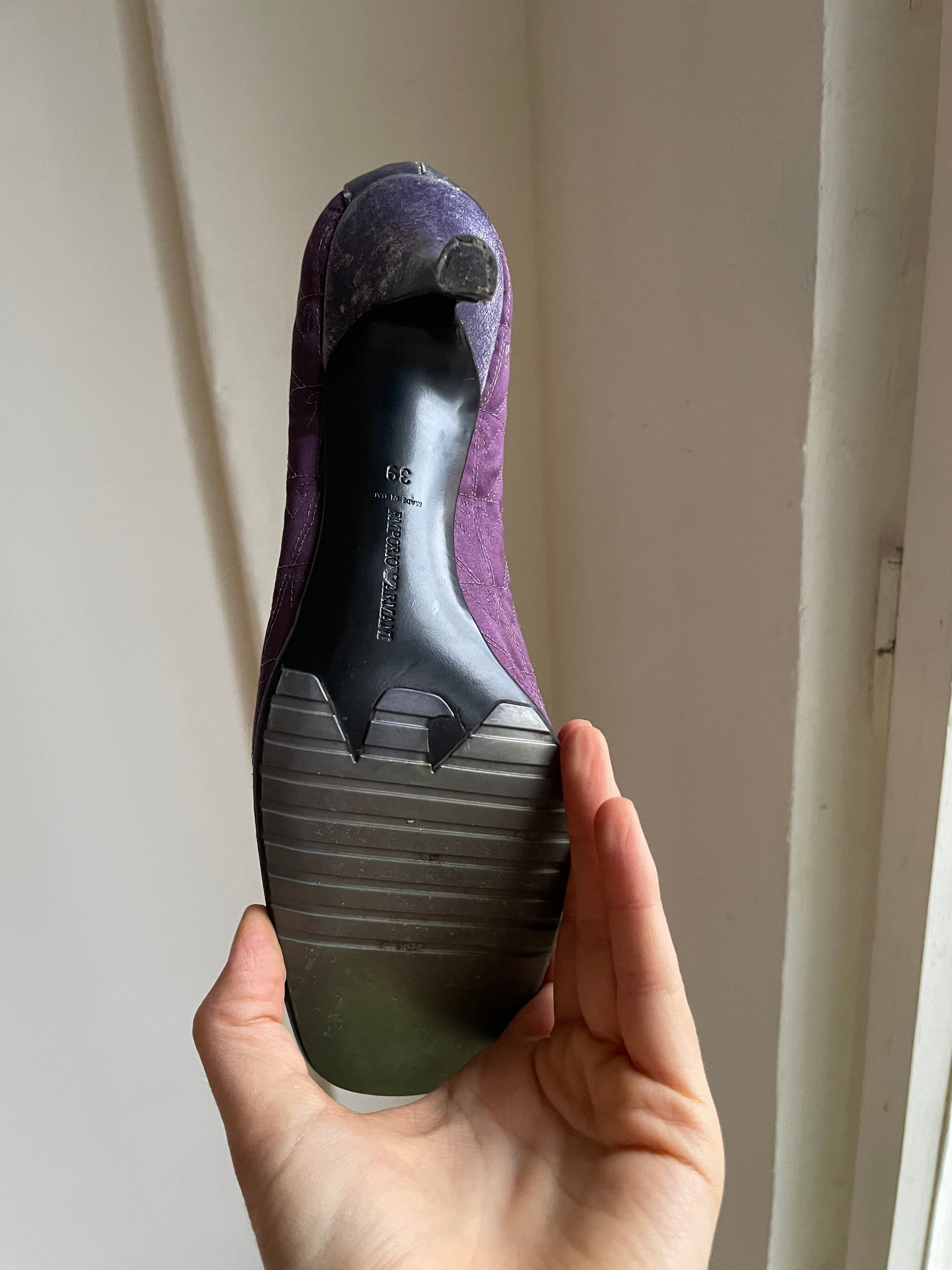 Vintage EMPORIO ARMANI kitten heels, Formal silver and purple pumps, Elegant designer event shoes, Y2K fashion