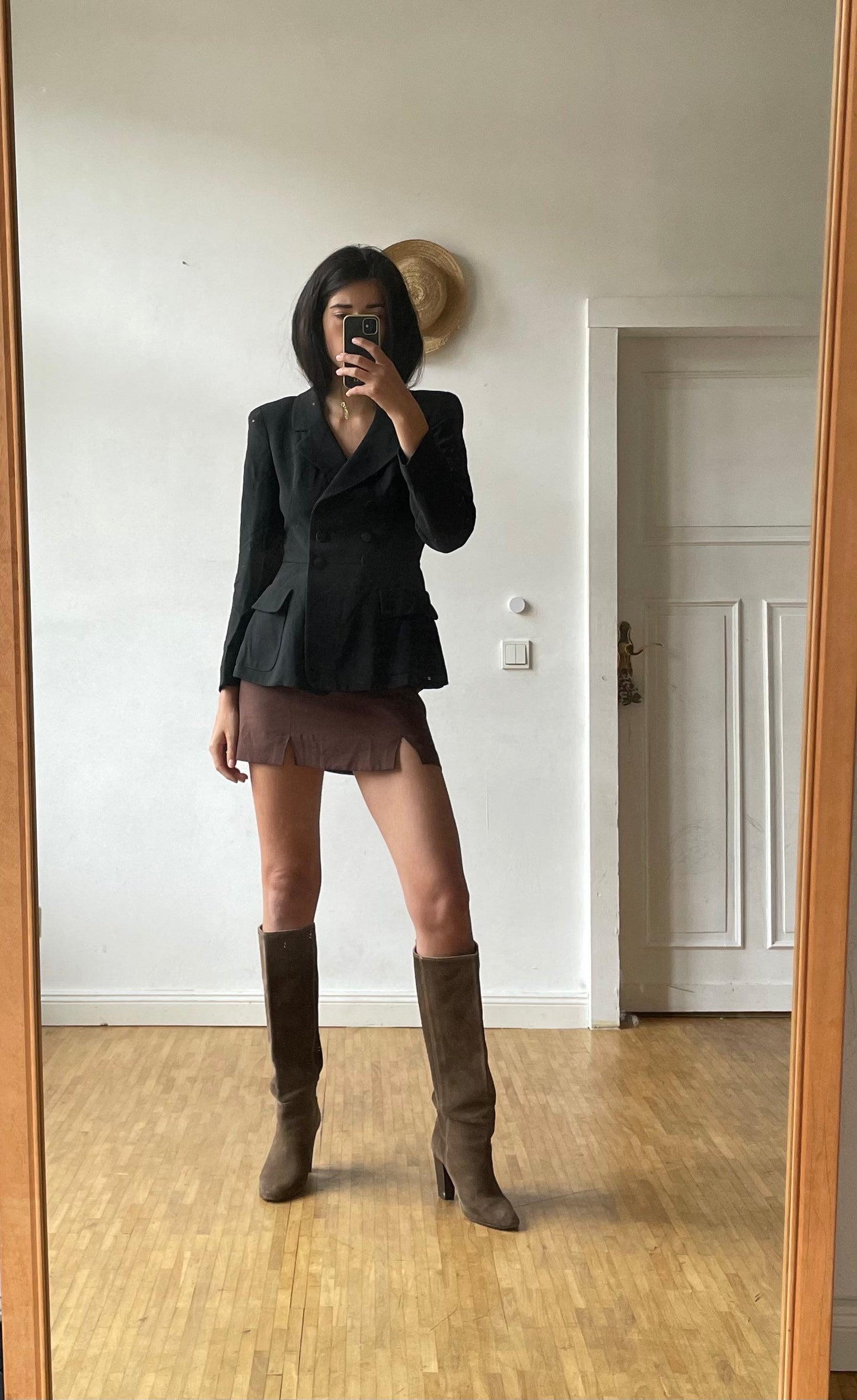 Vintage Moschino Cheap and Chic black blazer fitted double breasted jacket 90s Naomi Campbell minimal boss look officewear street chic