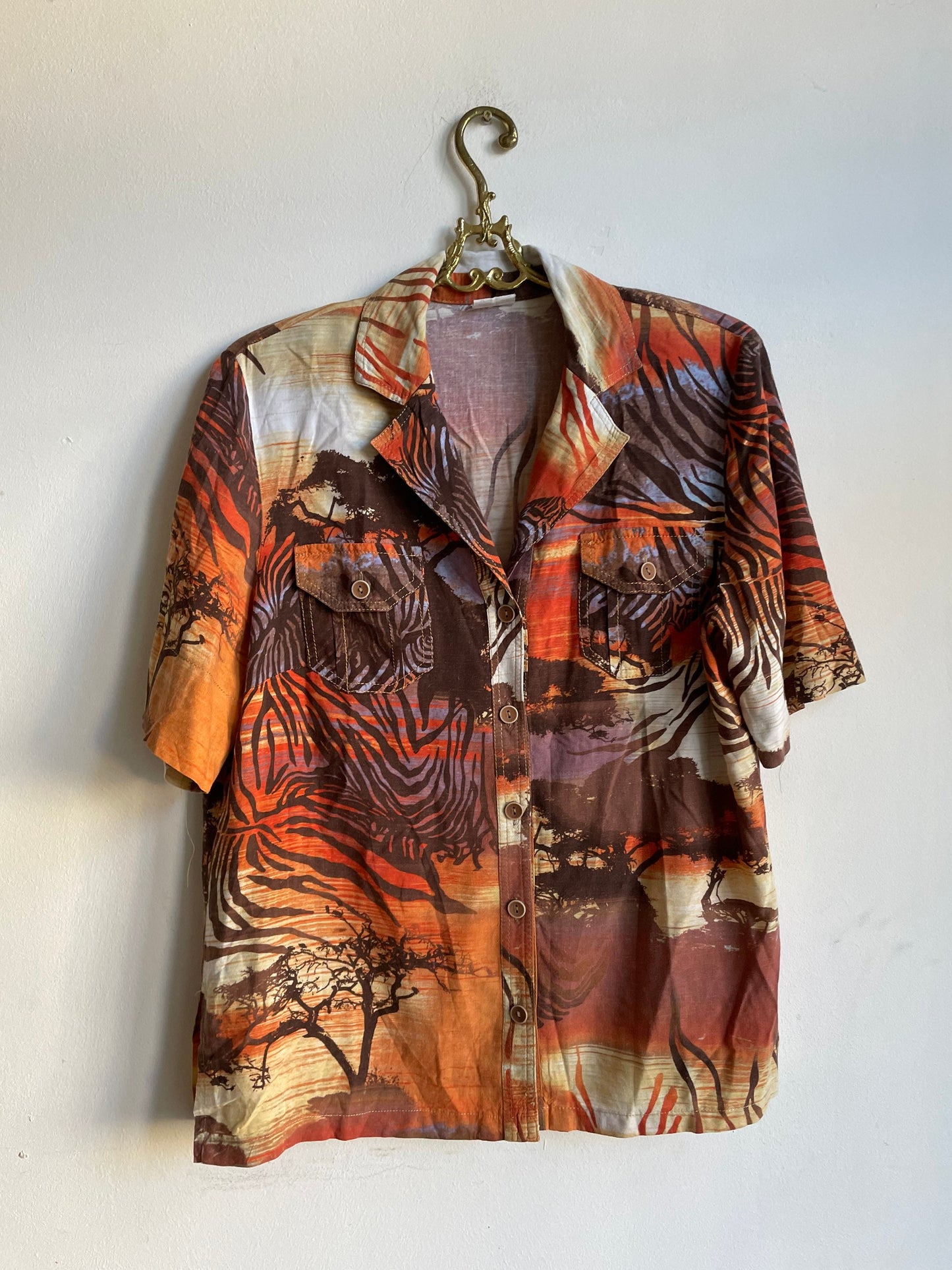 Vintage Safari Button Down Shirt for Women, Burnt Orange Tropical Print Blouse, Linen Cotton Blend Summer Top with Pockets,Tie-Up or Tuck In