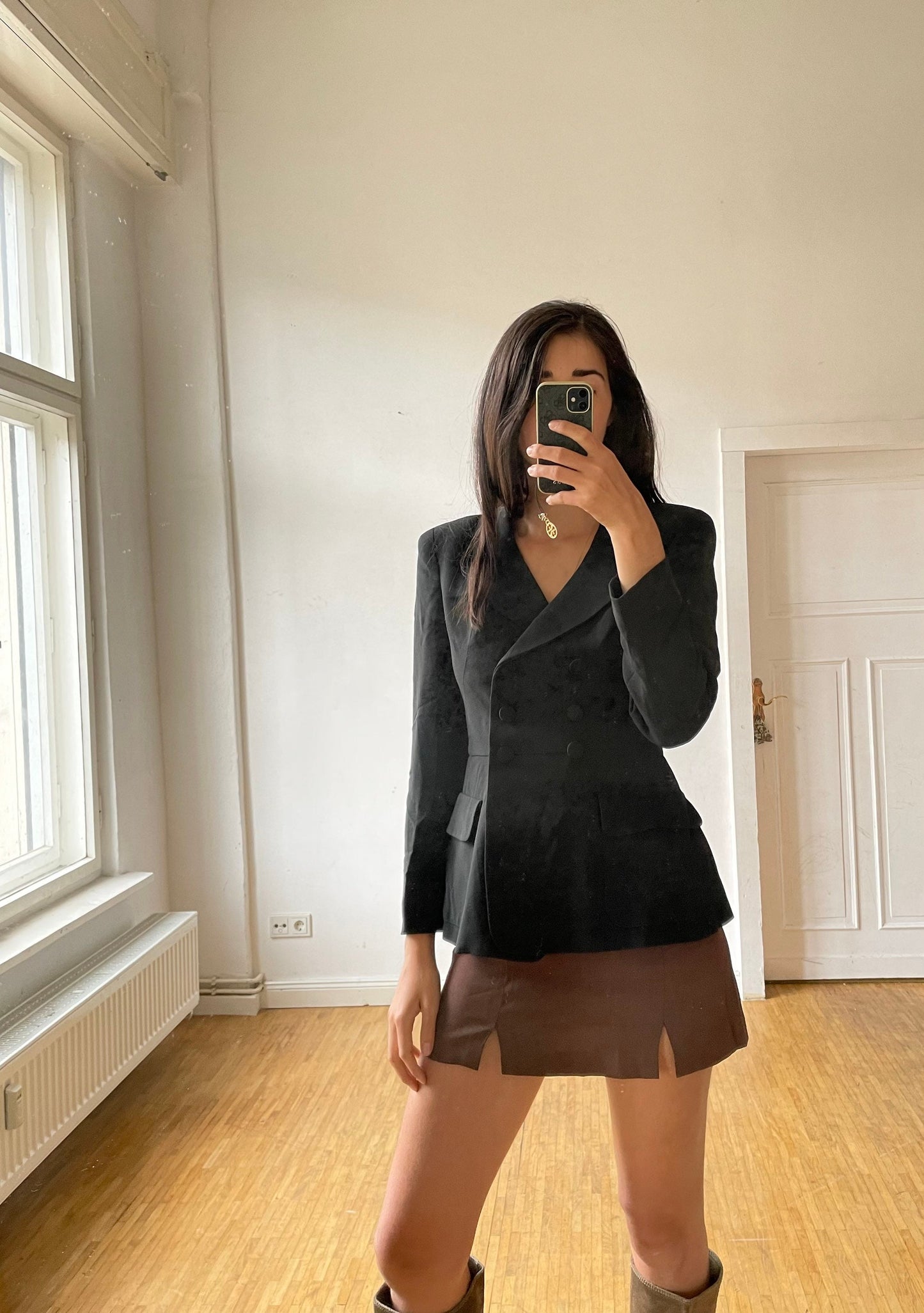 Vintage Moschino Cheap and Chic black blazer fitted double breasted jacket 90s Naomi Campbell minimal boss look officewear street chic