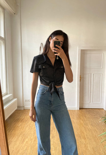 Italian Vintage Black Cropped Blouse — additional view 8