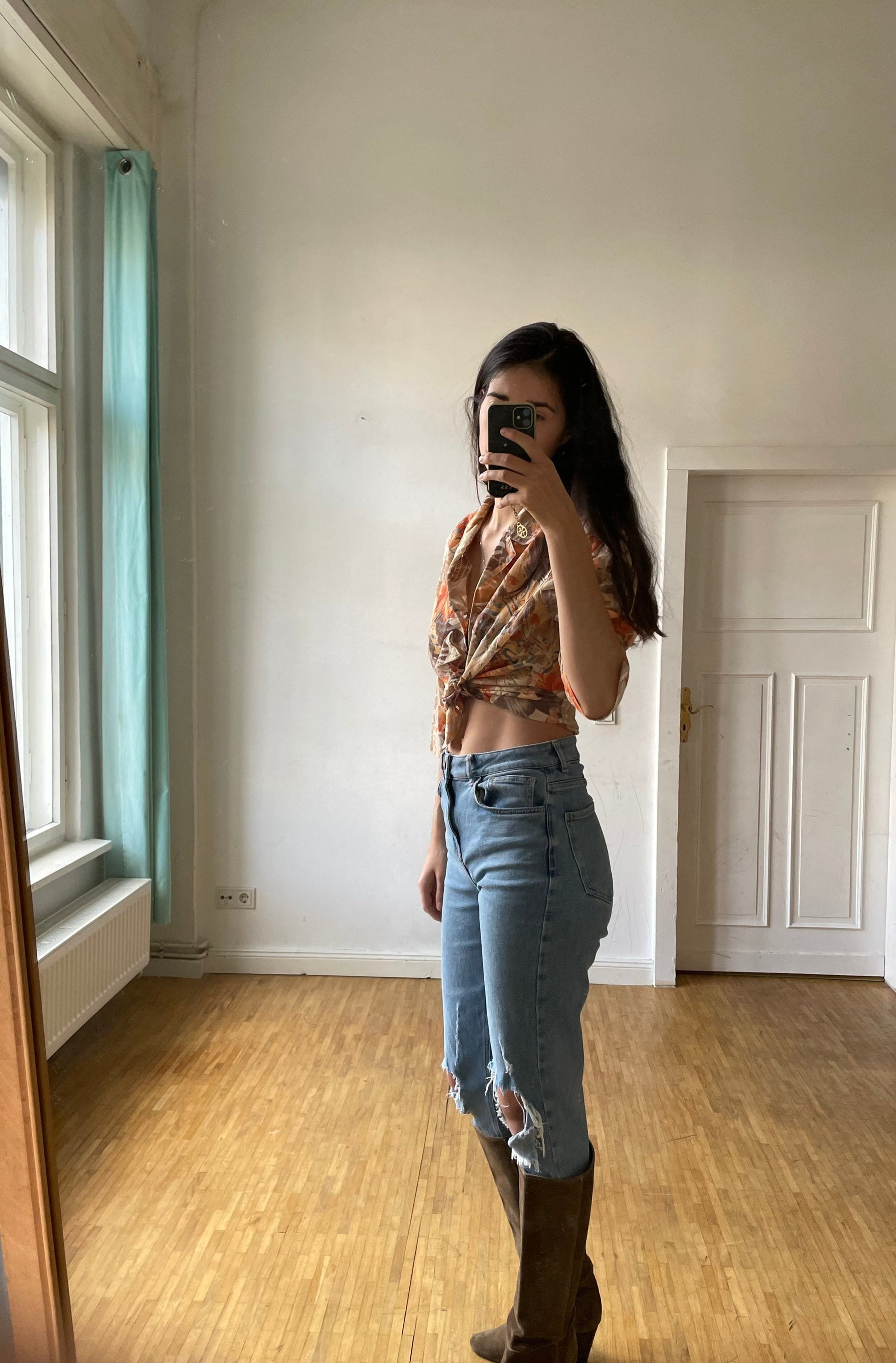 Retro woman vintage Floral Short sleeve Blouse - Retro women's shirt, Oversized summer blouse, Orange and yellow abstract pattern top, M - L