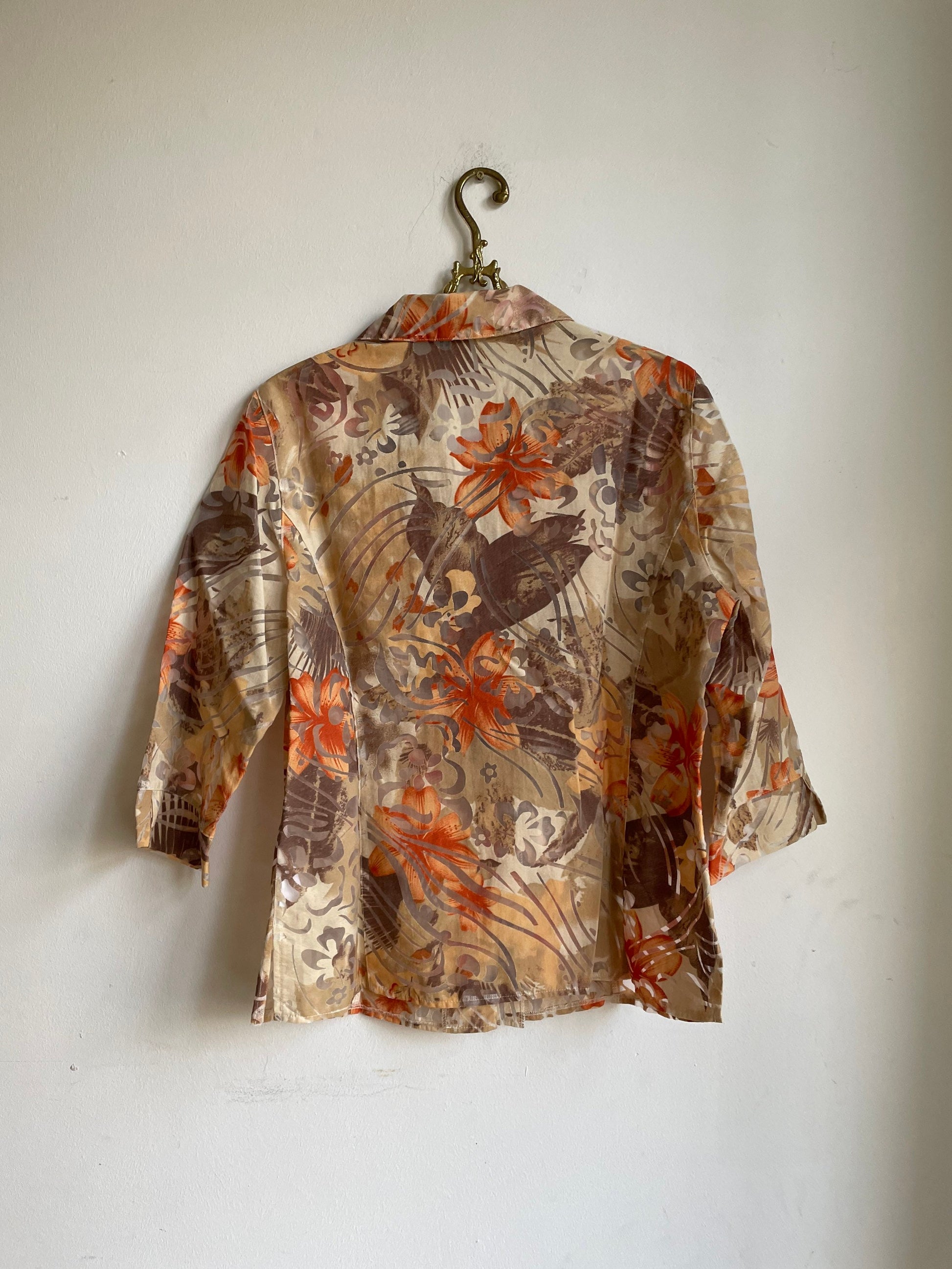 Retro woman vintage Floral Short sleeve Blouse - Retro women's shirt, Oversized summer blouse, Orange and yellow abstract pattern top, M - L