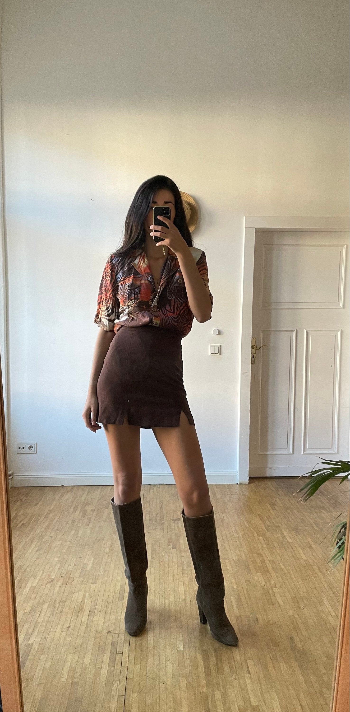 Vintage Safari Button Down Shirt for Women, Burnt Orange Tropical Print Blouse, Linen Cotton Blend Summer Top with Pockets,Tie-Up or Tuck In