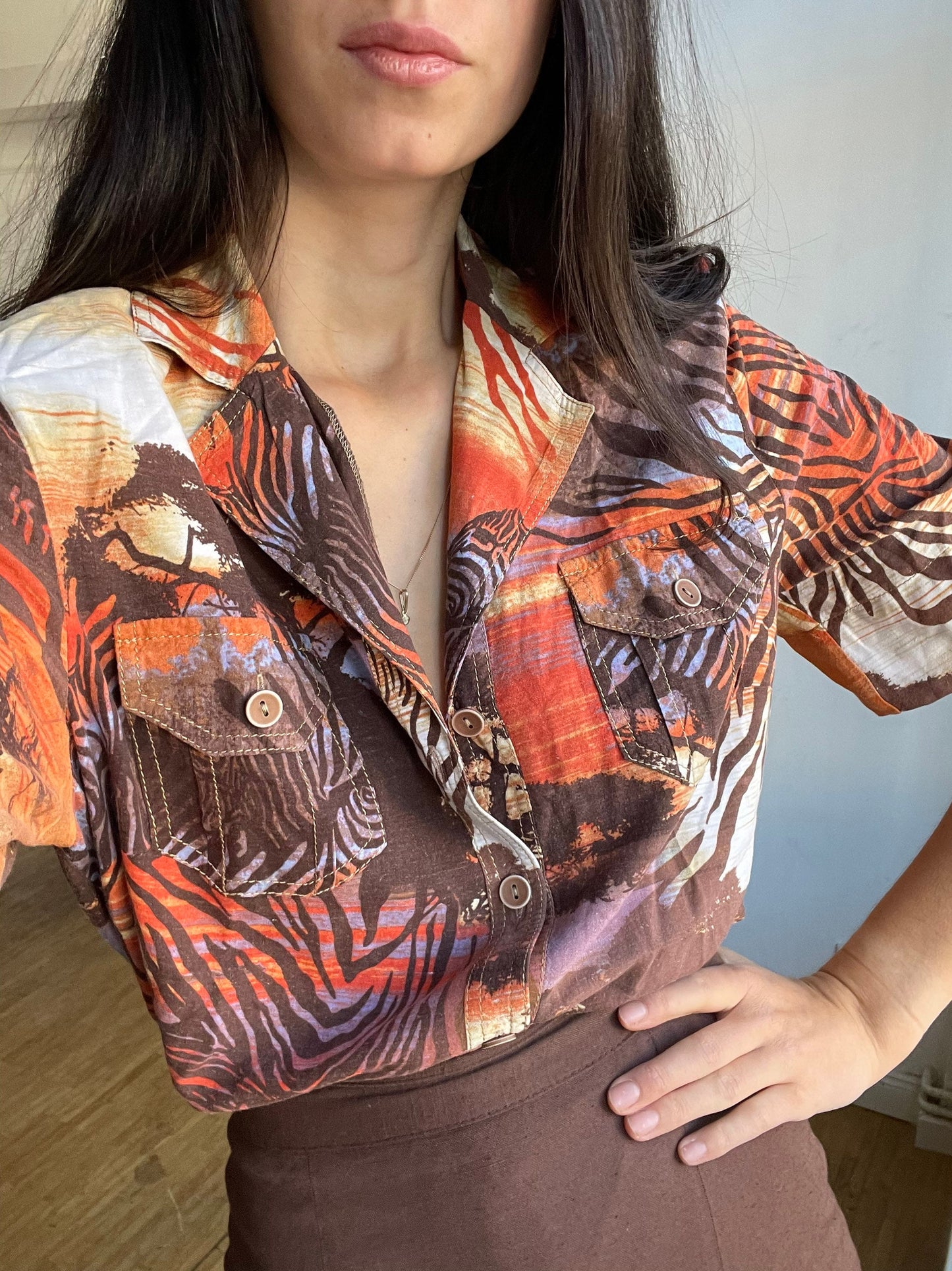 Vintage Safari Button Down Shirt for Women, Burnt Orange Tropical Print Blouse, Linen Cotton Blend Summer Top with Pockets,Tie-Up or Tuck In