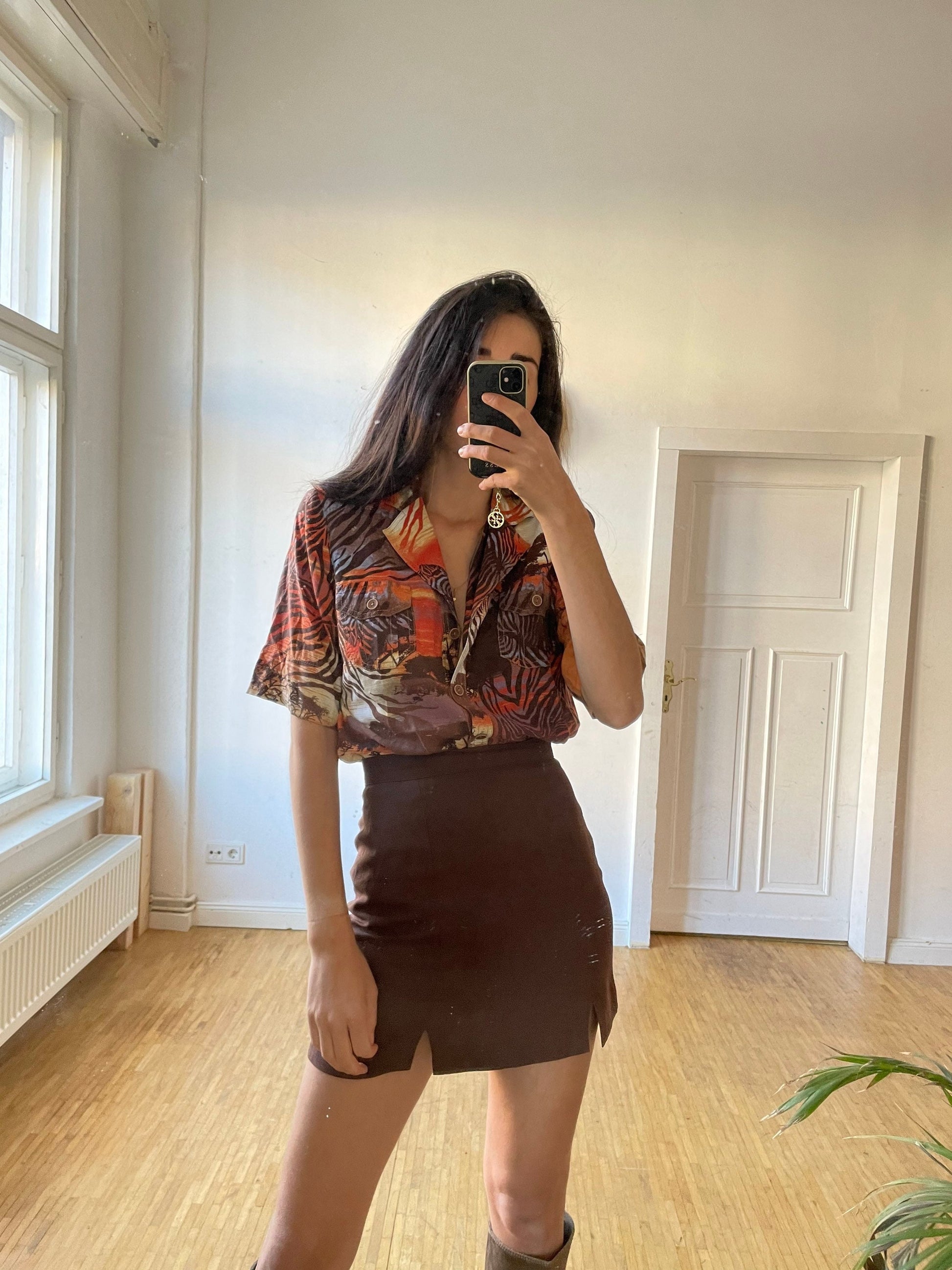 Vintage Safari Button Down Shirt for Women, Burnt Orange Tropical Print Blouse, Linen Cotton Blend Summer Top with Pockets,Tie-Up or Tuck In