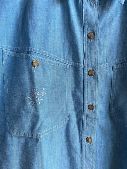 Vintage 80s Oversized Denim Shirt — additional view 9