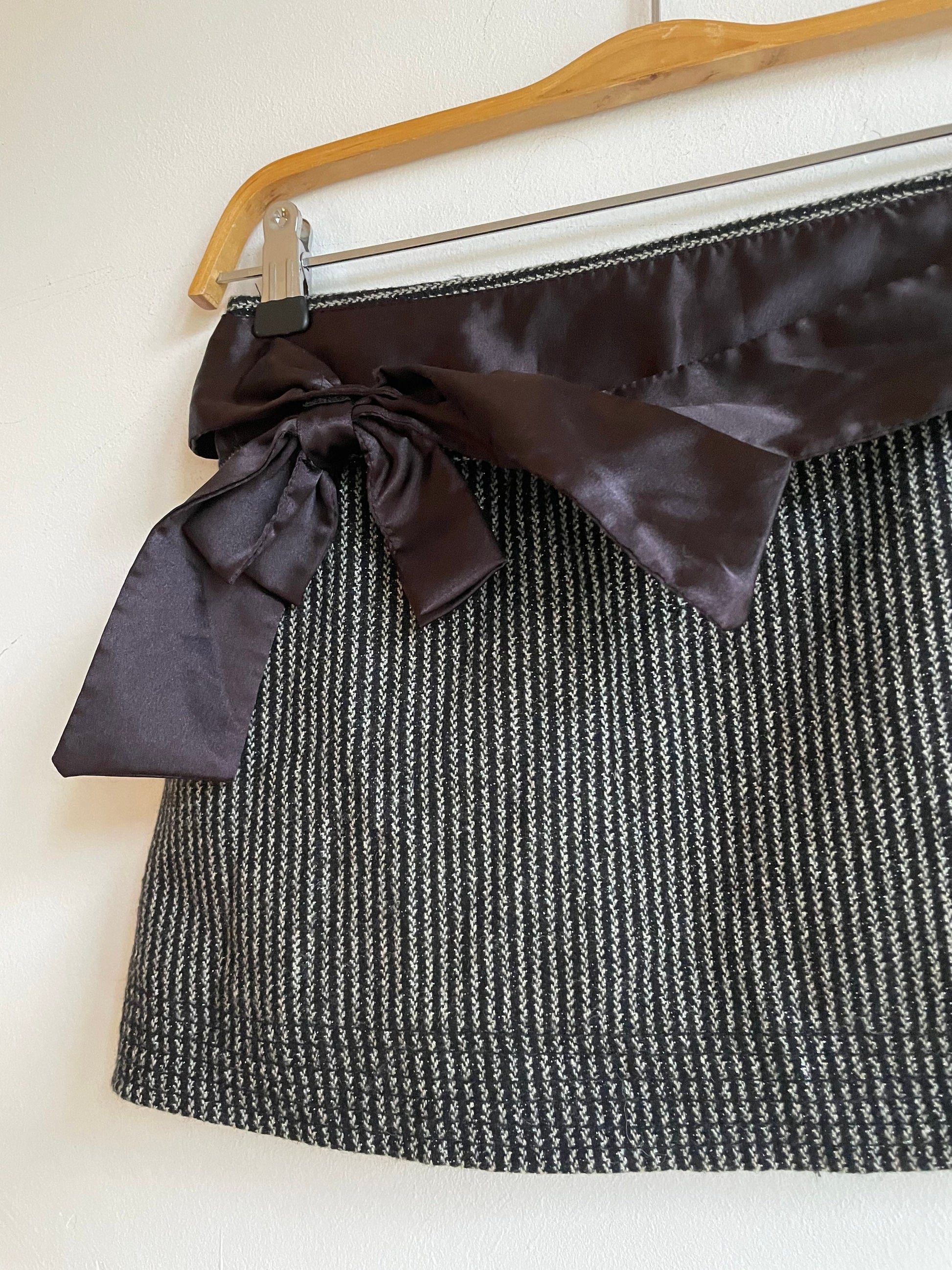 Vintage mini skirt, Short sexy skirt, Glitter clothing, Party outfit