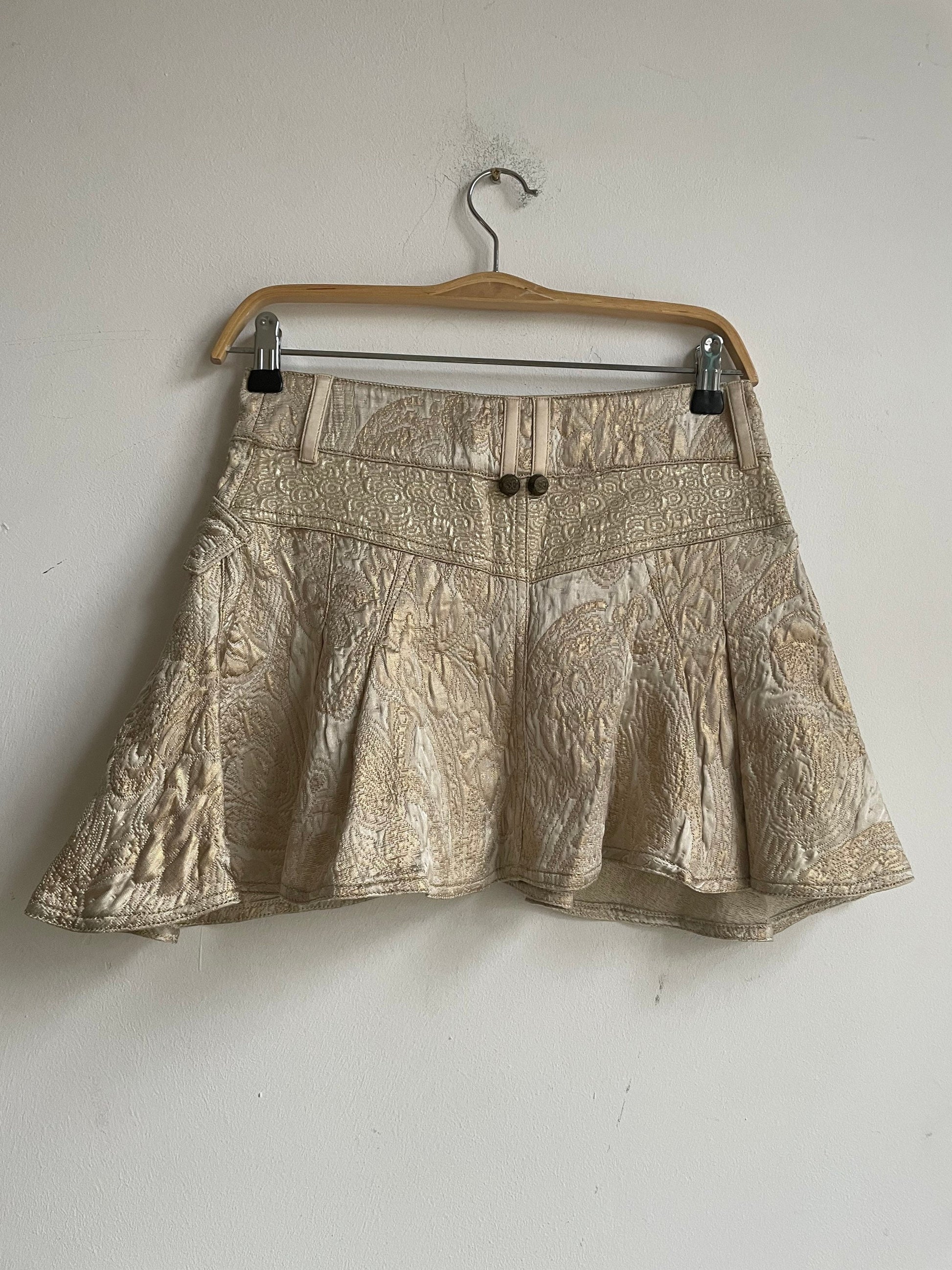 Roberto Cavalli Gold Brocade Mini Skirt – Vintage Y2K Designer Skirt Paris Hilton Style – Baroque Metallic Statement Piece – Italian Luxury