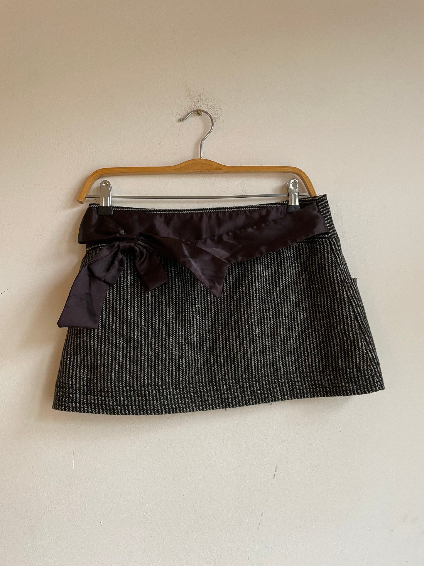 Vintage mini skirt, Short sexy skirt, Glitter clothing, Party outfit