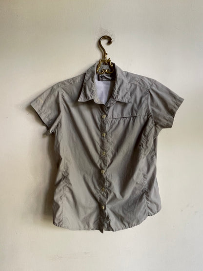Vintage Columbia Grey Hiking Blouse — additional view 10