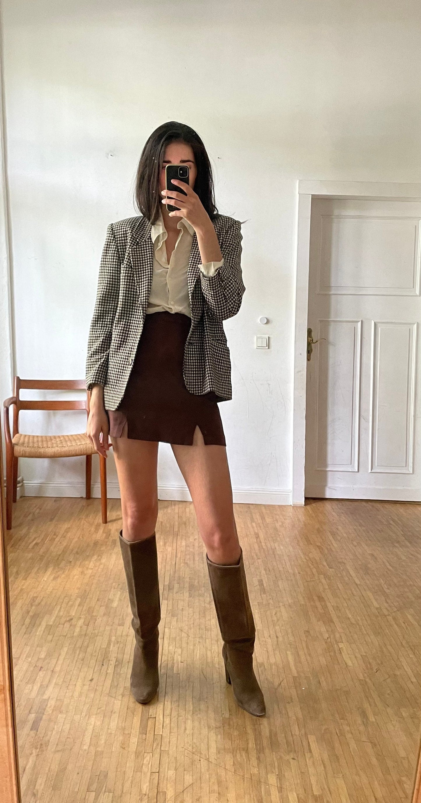 Vintage Brown Houndstooth Blazer — back view