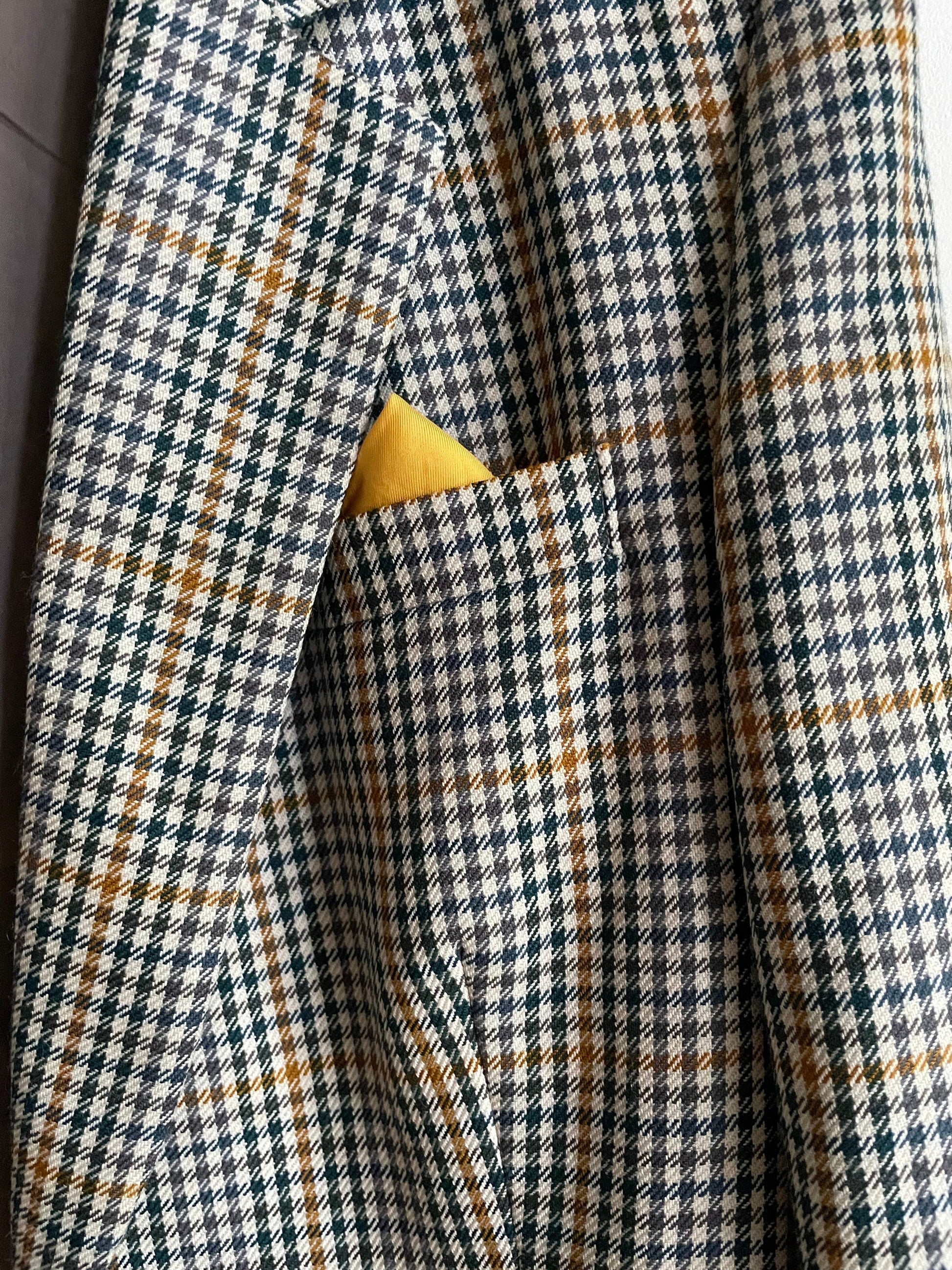 Burberrys' Vintage Wool Blazer | Houndstooth Check Mens Jacket with Pocket Square | Academia Style | Harry Styles Inspired Look