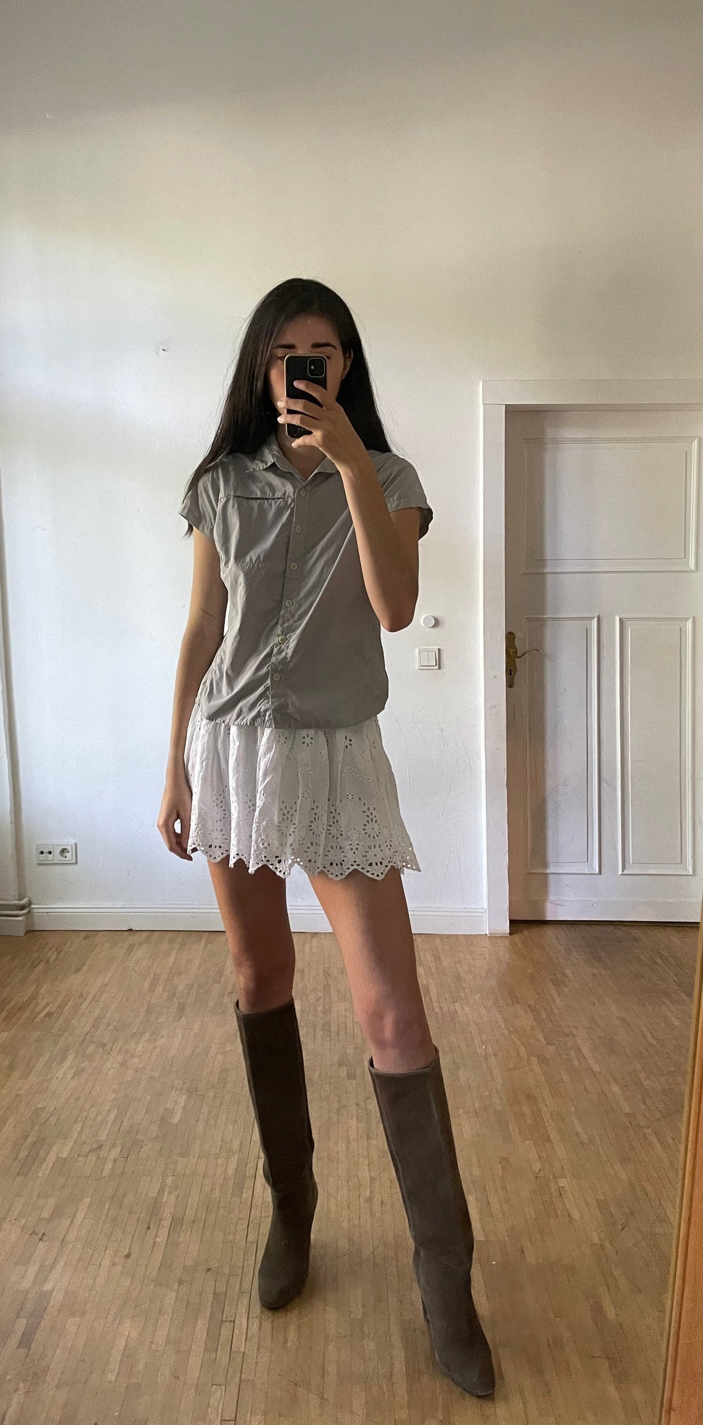 Columbia Grey Blouse Size M – Lightweight Summer Hiking Top, Active Wear Shirt, High-Quality, Versatile for Pants & Skirts