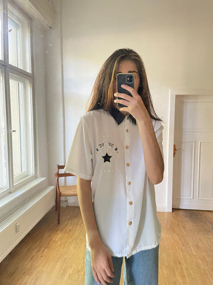 Vintage White Embroidered Blouse With Golden Buttons — additional view 10