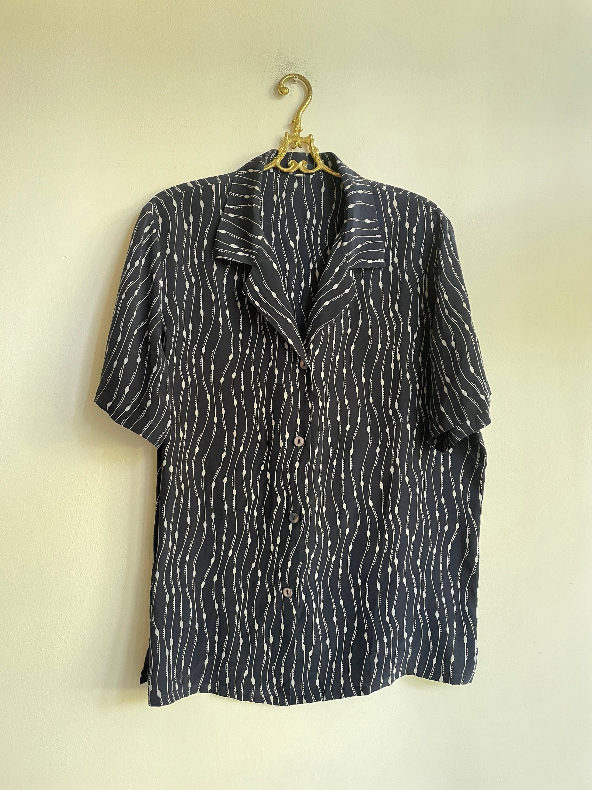 100 % Silk oversized blue groovy woman blouse, Retro abstract 70s shirt, Button up shirt dress, Boxy blouse, L