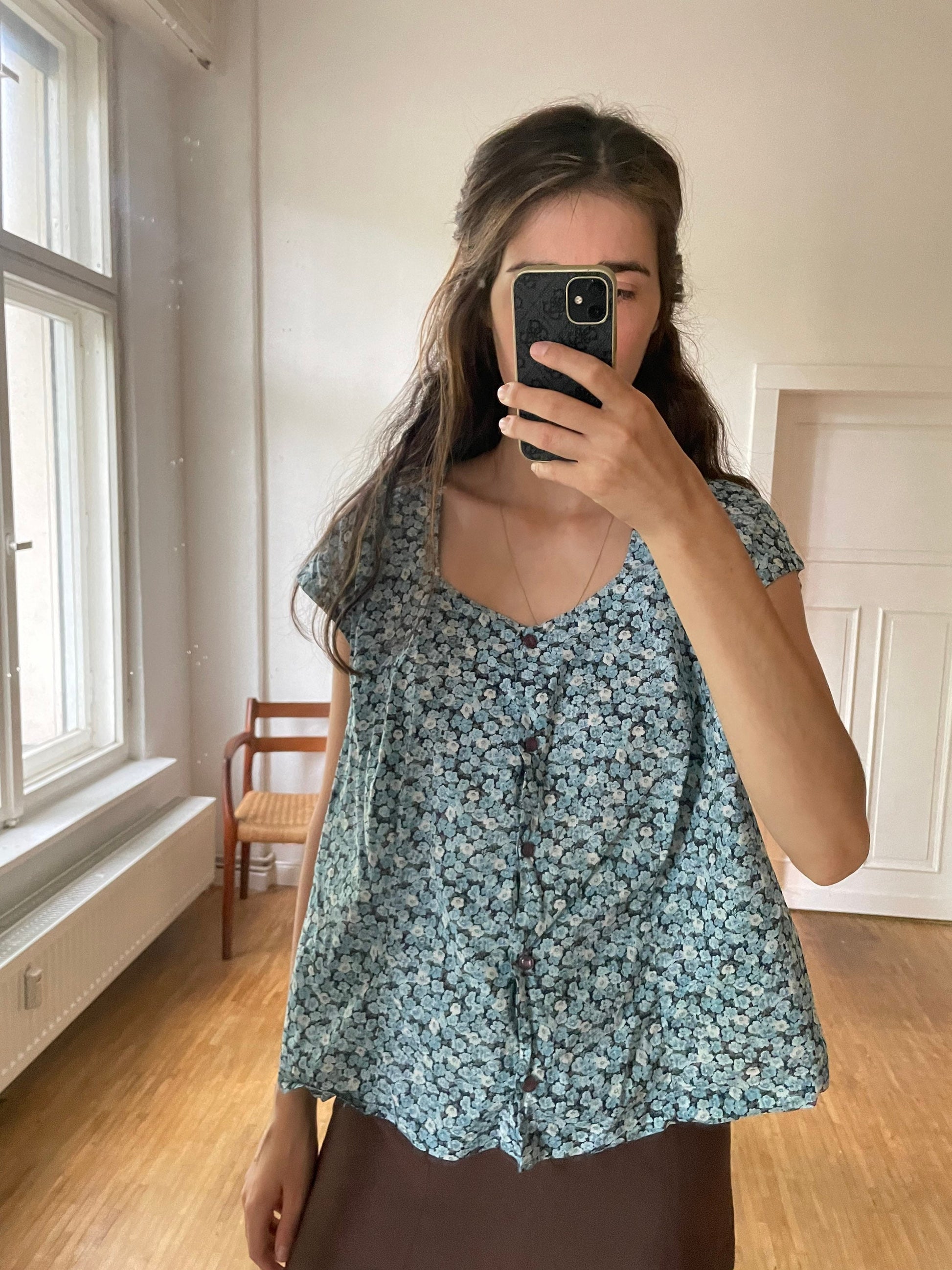 Vintage Floral Blouse Women’s Summer Top Button Front Capped Sleeves Soft Cotton-Like Fabric