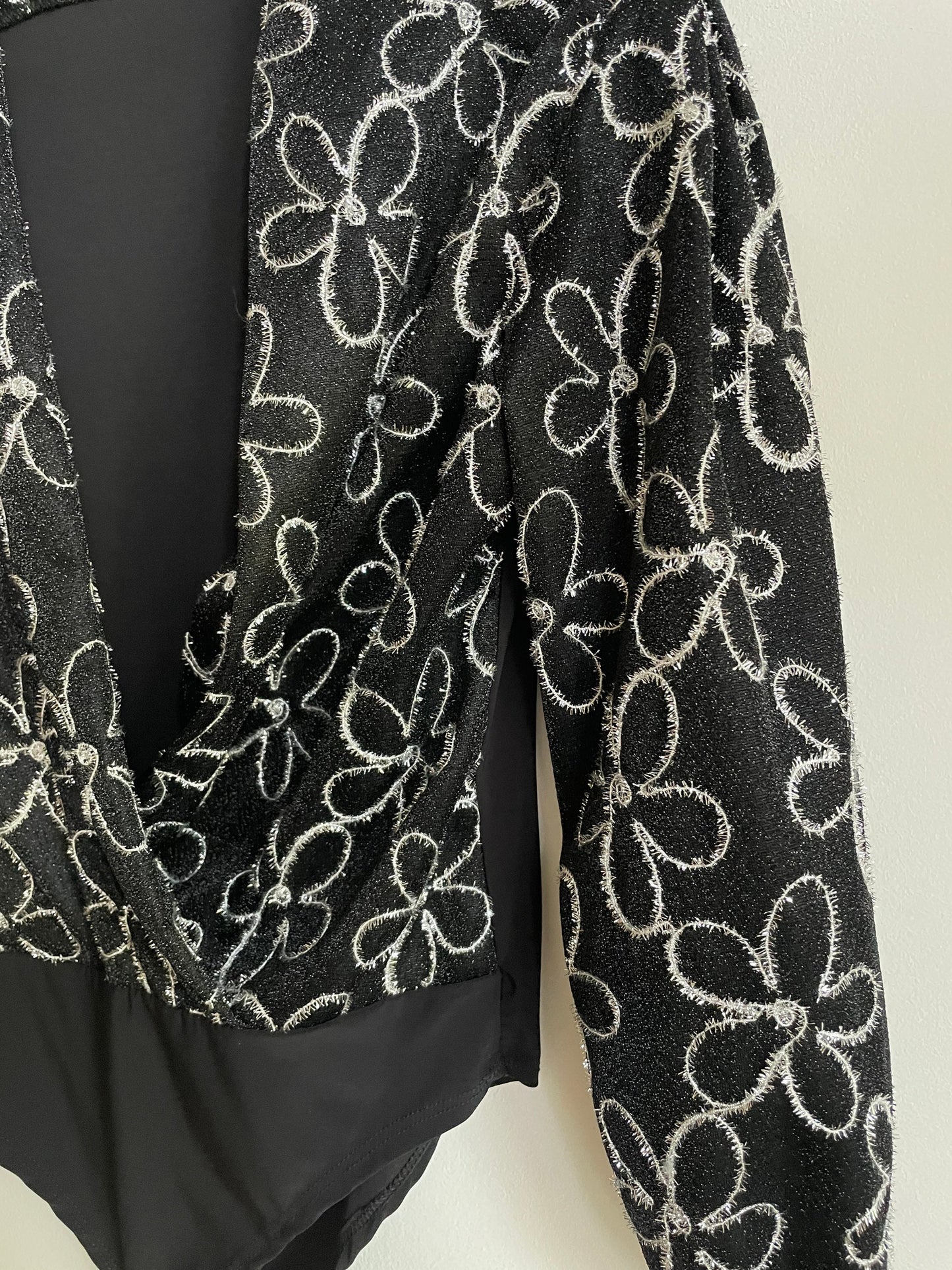 Vintage glitter floral leotard bodysuit 80s Italy disco glam black sparkle long sleeve top Paris clubwear Dua Lipa festival party XS