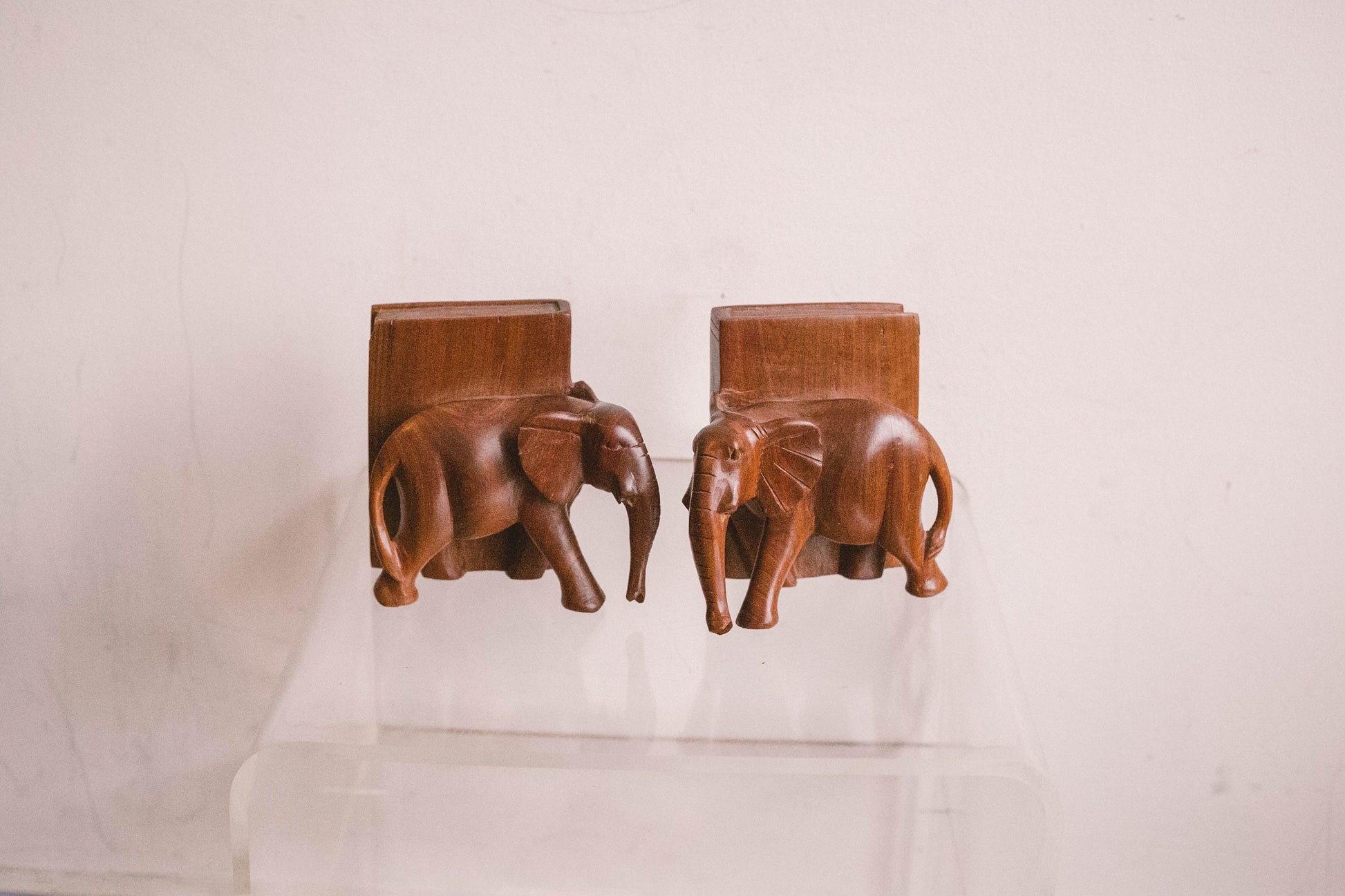 Wooden Elephant bookends, Vintage boheme home decor, Boho brown bookshelf decoration