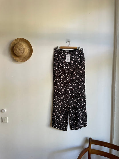 Vintage Floral Low Rise Flares — additional view 7
