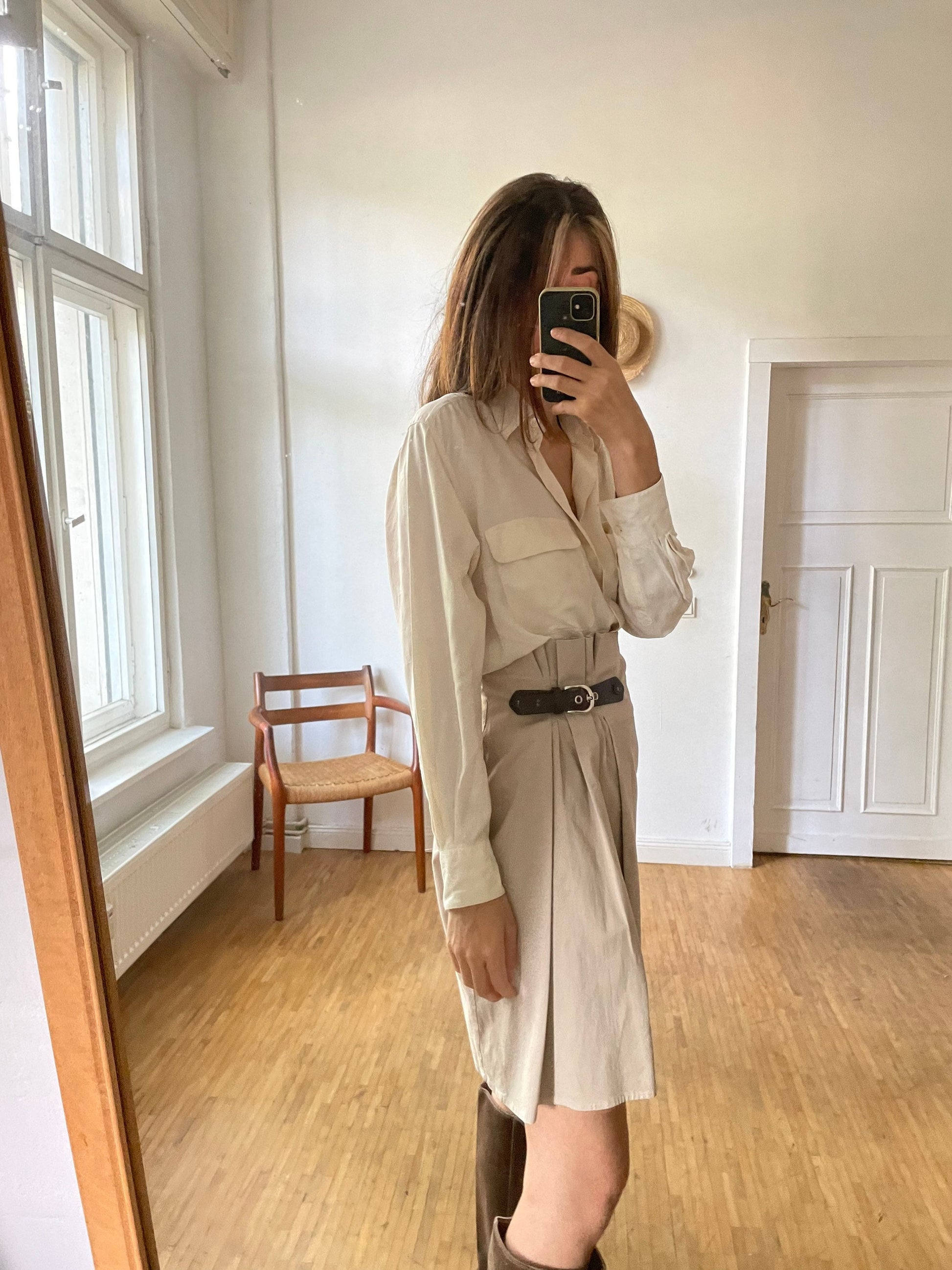 Luxury Josephine & Co hight waisted wool taupe skirt, Wool blend business skirt, Casual pleated high waist skirt, Smart taupe skirt, M