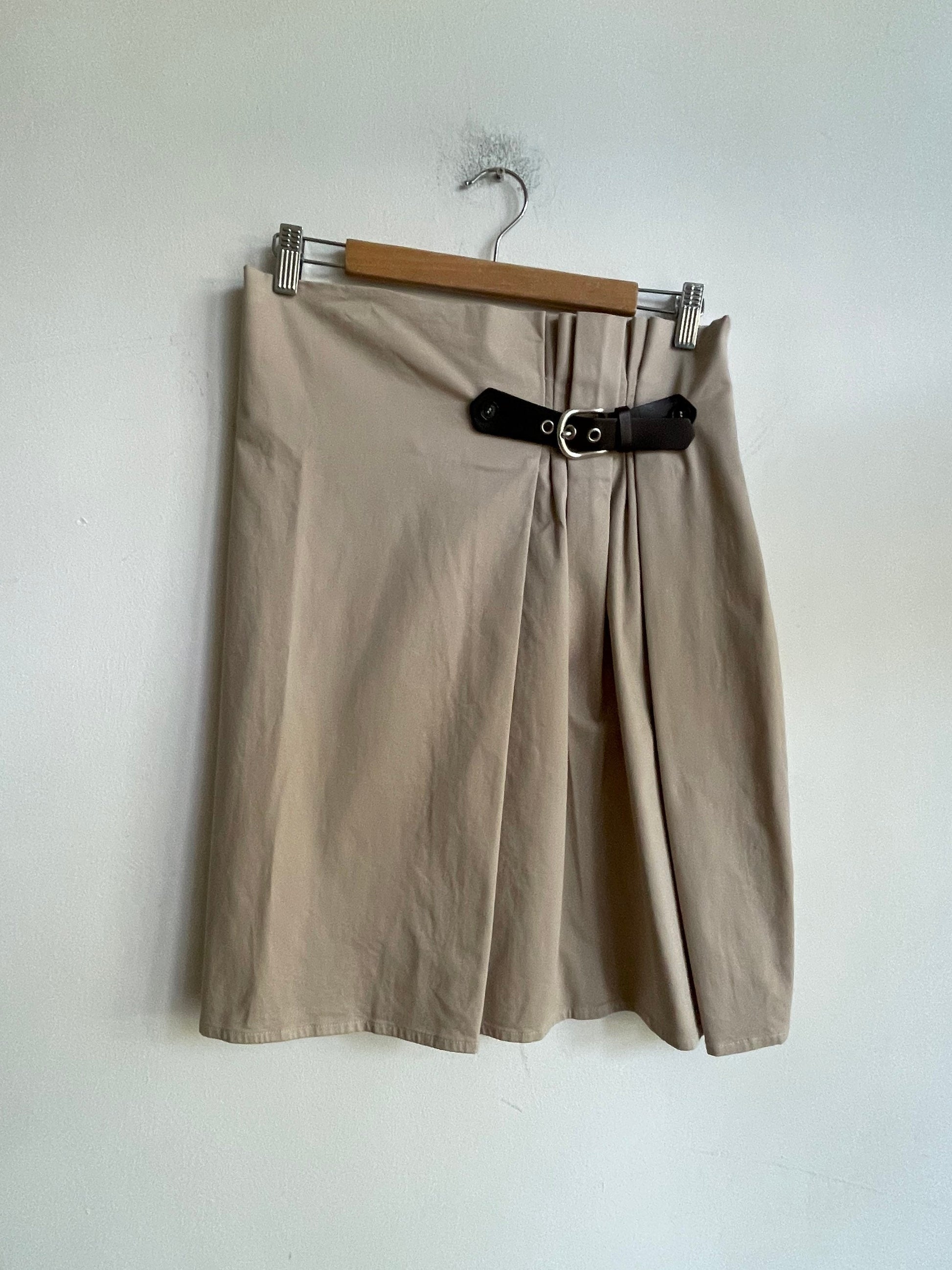 Luxury Josephine & Co hight waisted wool taupe skirt, Wool blend business skirt, Casual pleated high waist skirt, Smart taupe skirt, M
