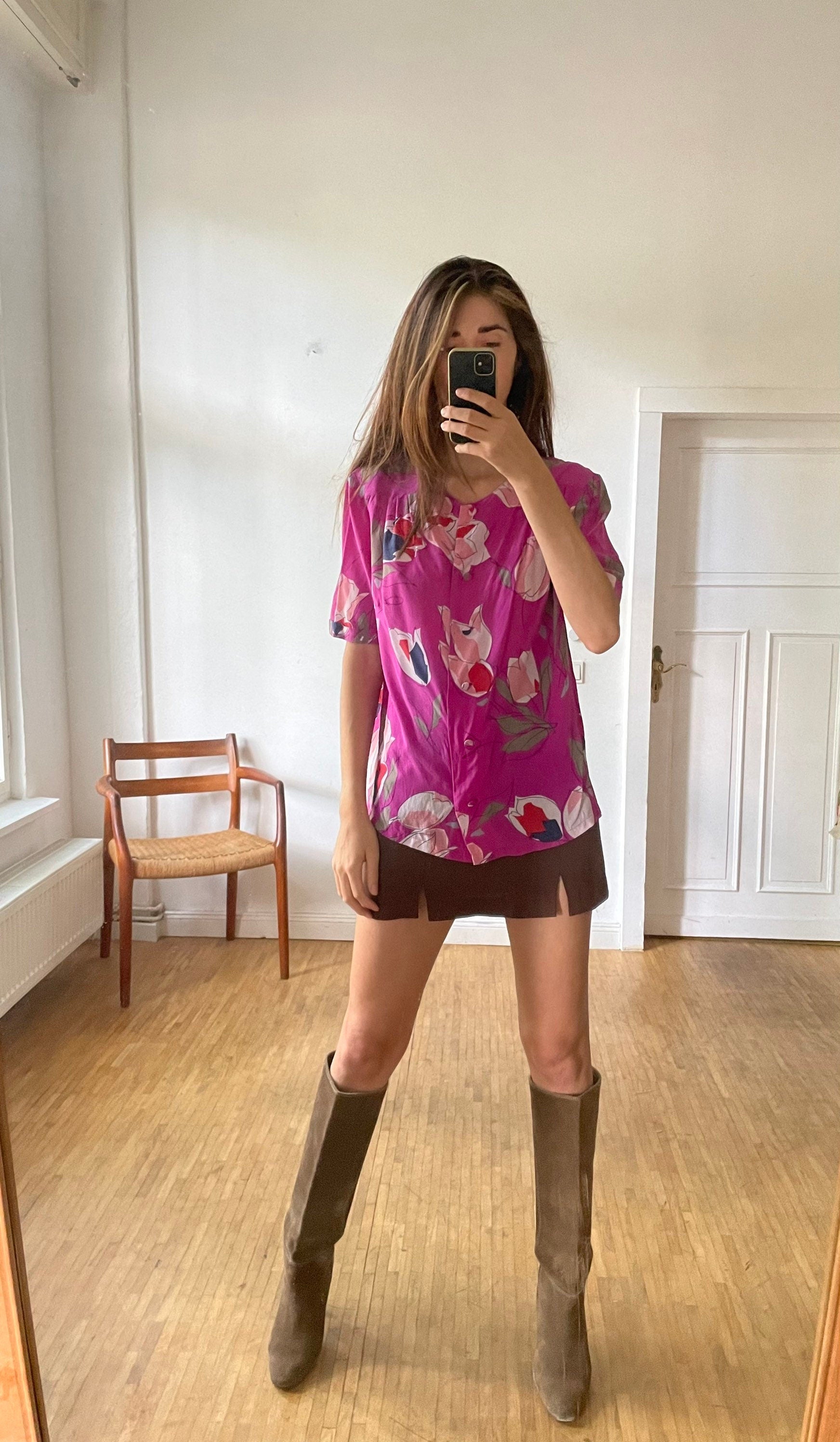 Vintage floral blouse in bold fuchsia with abstract tulip print, silk-feel slouchy fit top, romantic retro 90s aesthetic, Rachel Green vibe