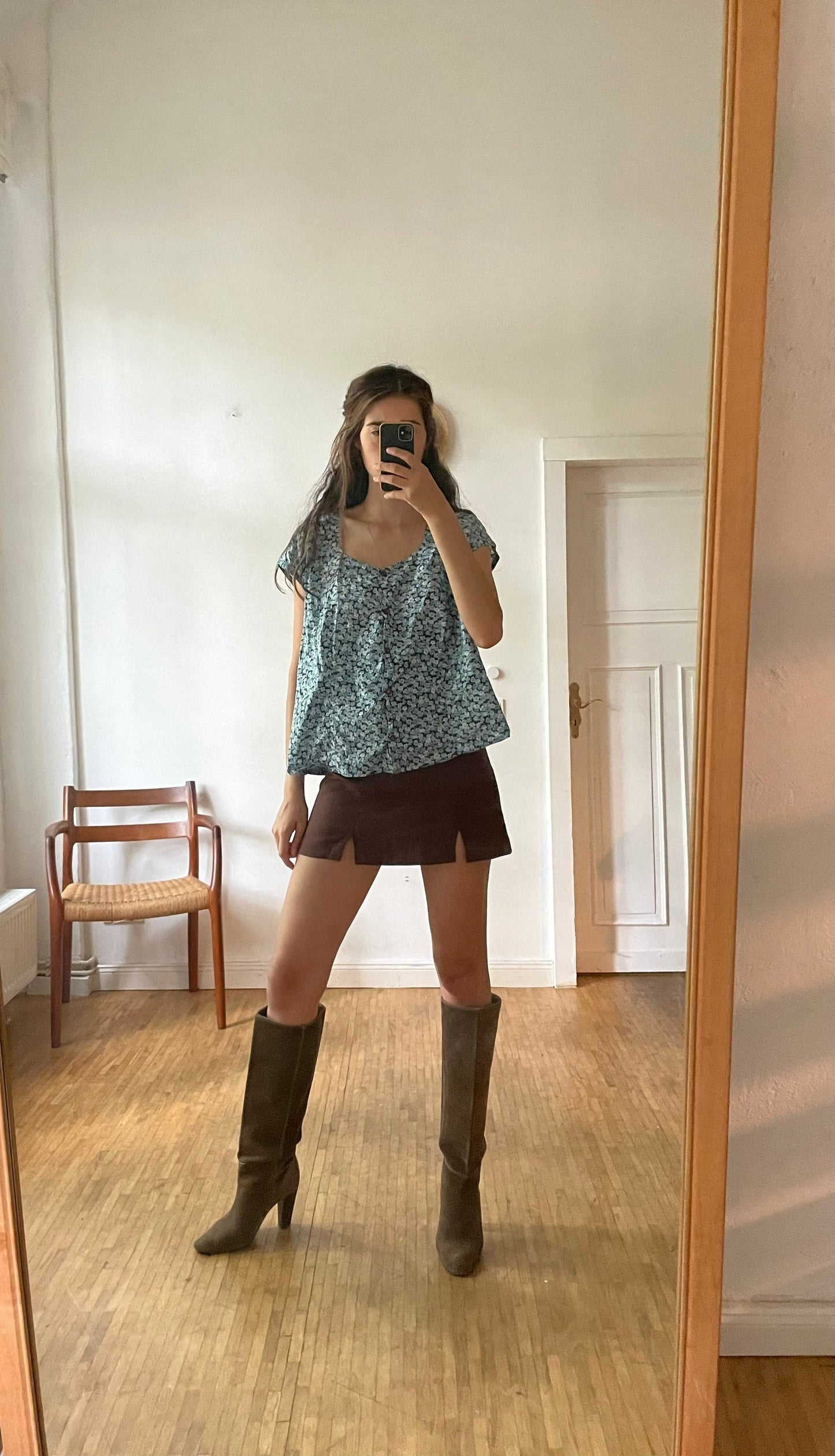 Vintage Floral Blouse Women’s Summer Top Button Front Capped Sleeves Soft Cotton-Like Fabric