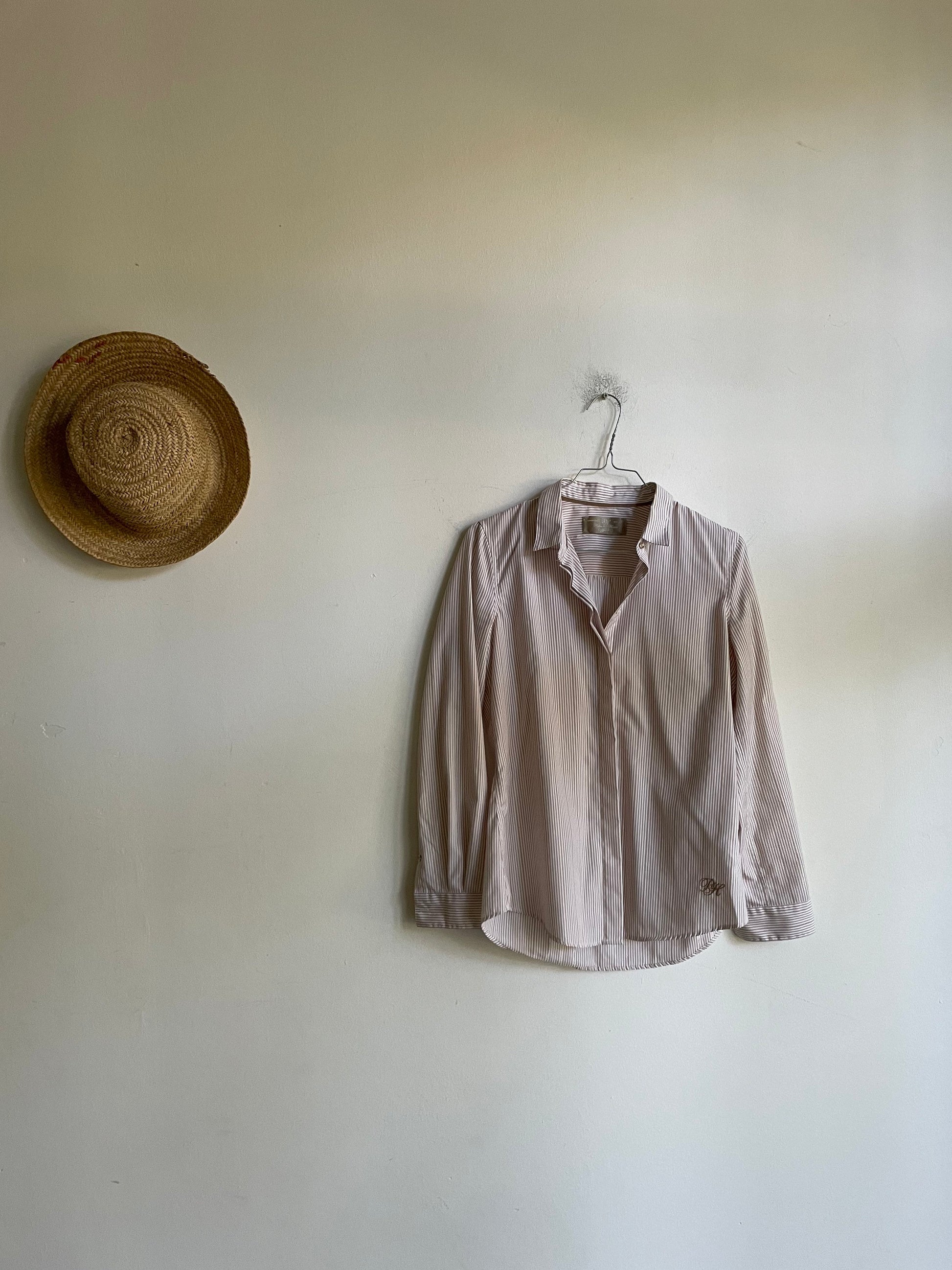 Pedro del Hierro long sleeve striped button up / Vintage designer shirt / Off white and tan striped shirt / gold detailing shirt