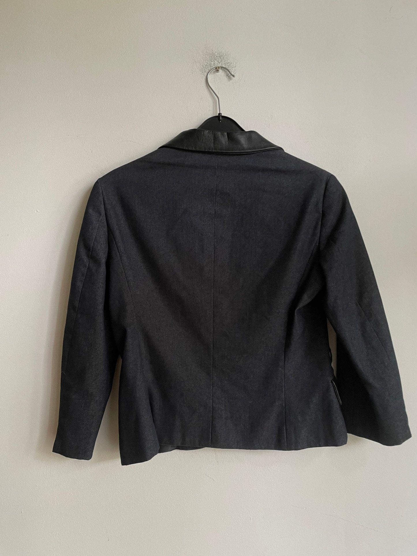 Vintage Moschino Cheap and Chic Blazer – Structured Wool Jacket with Leather Trim – Size DE 36/38