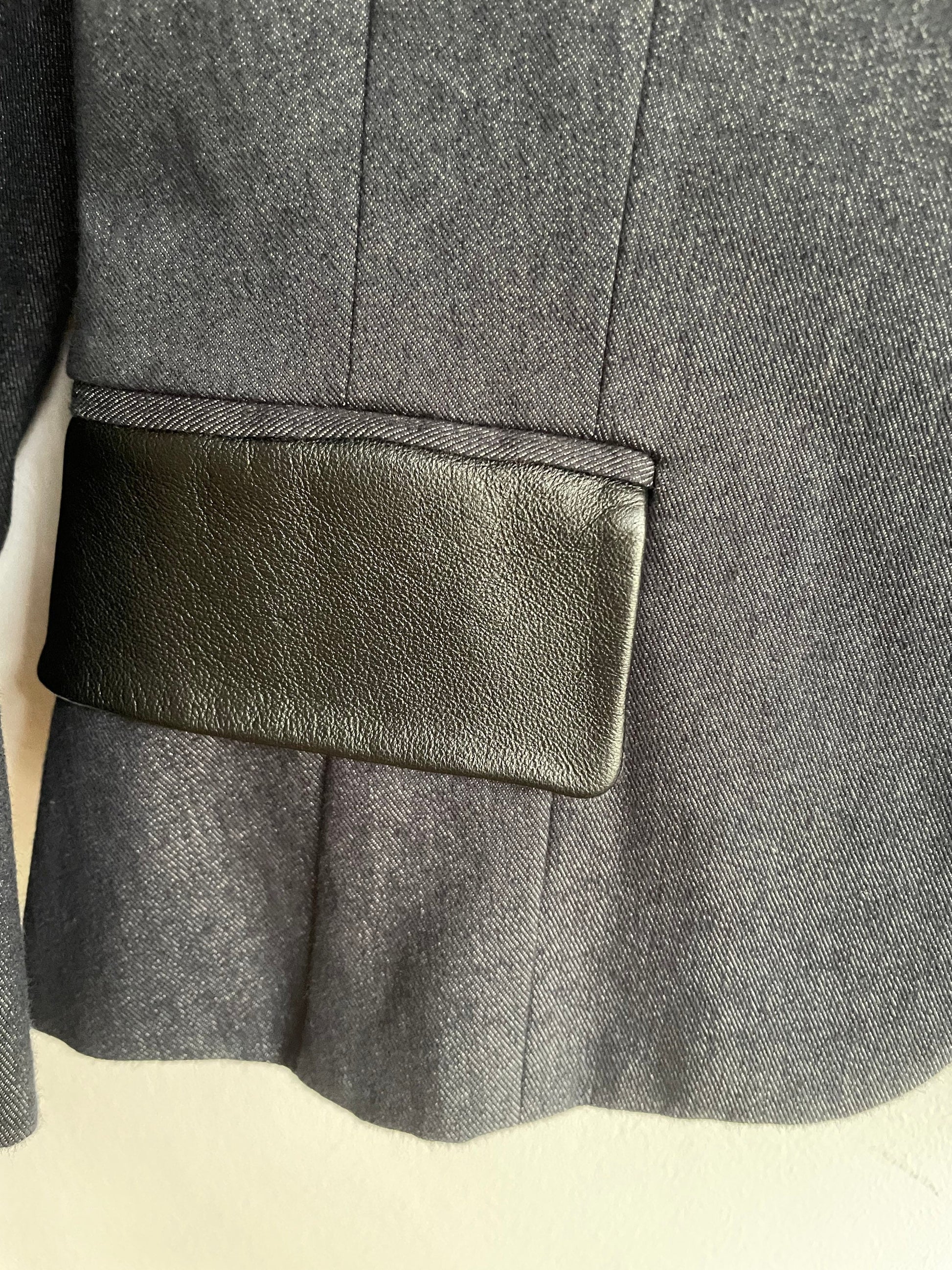 Vintage Moschino Cheap and Chic Blazer – Structured Wool Jacket with Leather Trim – Size DE 36/38