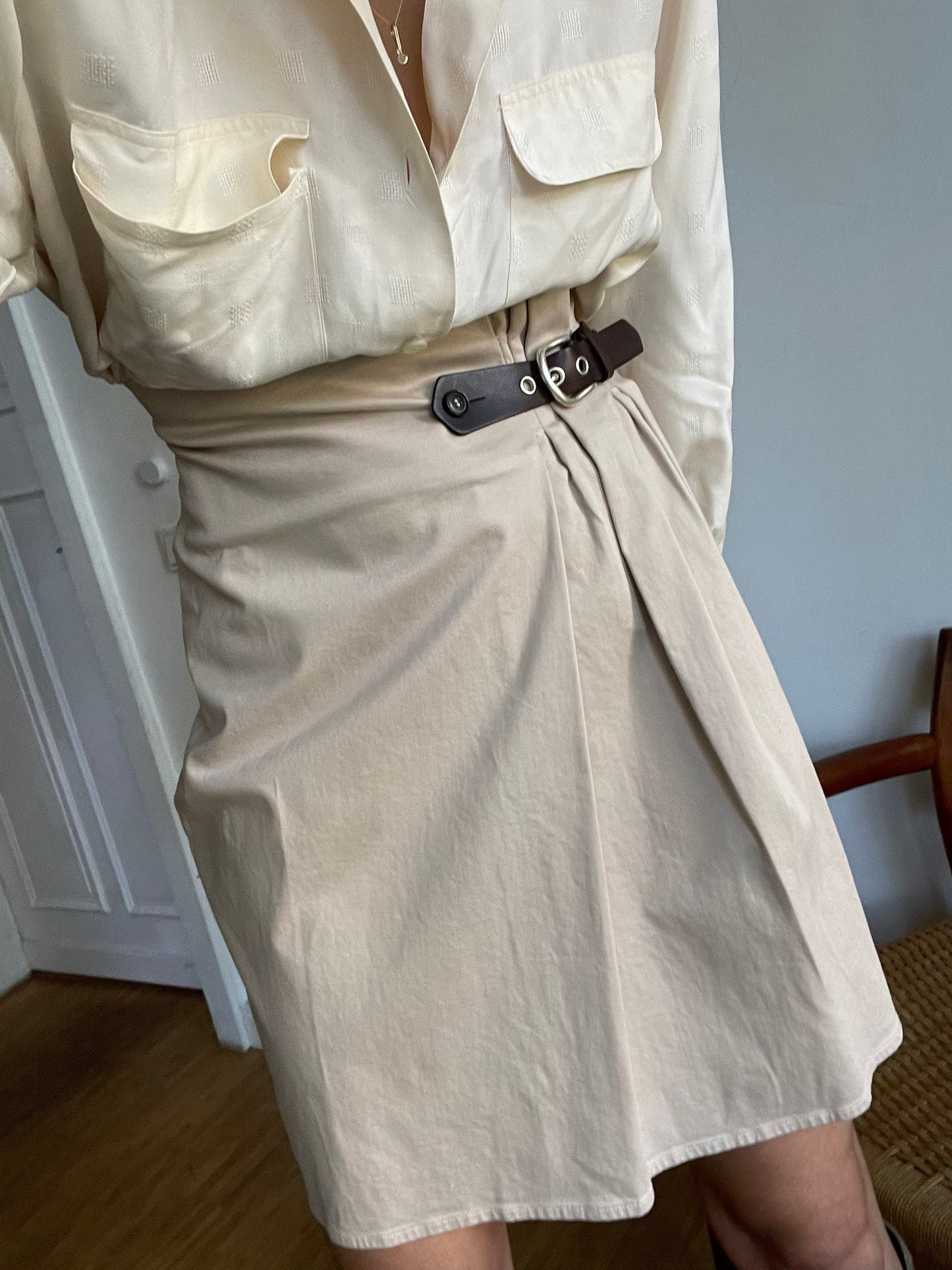 Luxury Josephine & Co hight waisted wool taupe skirt, Wool blend business skirt, Casual pleated high waist skirt, Smart taupe skirt, M