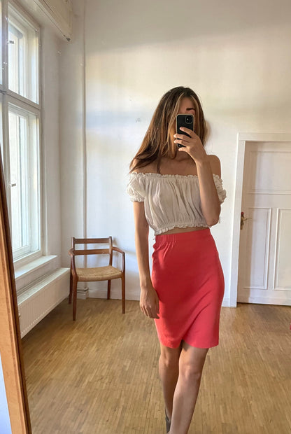 Vintage Valentino Pink Skirt — fabric close-up