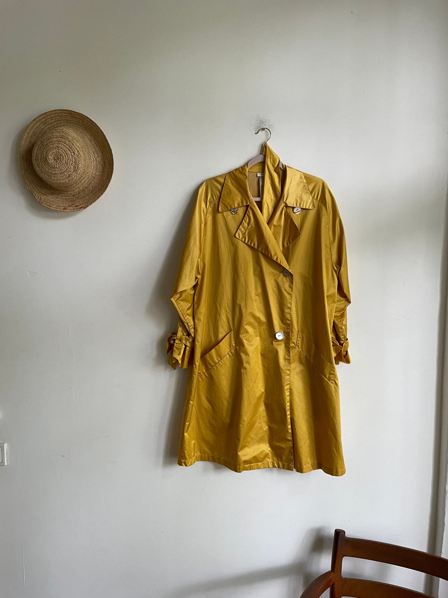 Vintage Mustard Yellow Shiny Trench Coat, Yellow Trench, Unique Vintage Trench with large mother of pearl buttons, Runway jacket, M - L