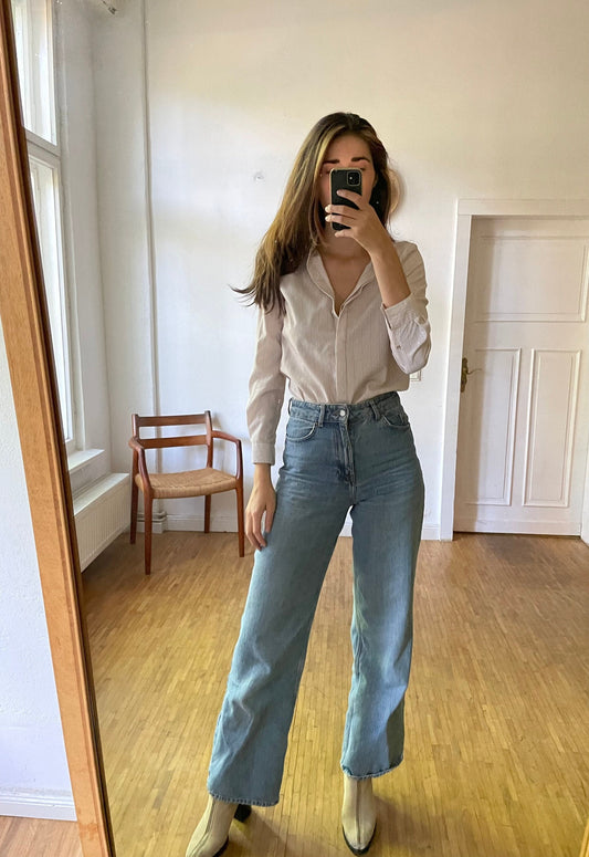 Pedro del Hierro long sleeve striped button up / Vintage designer shirt / Off white and tan striped shirt / gold detailing shirt