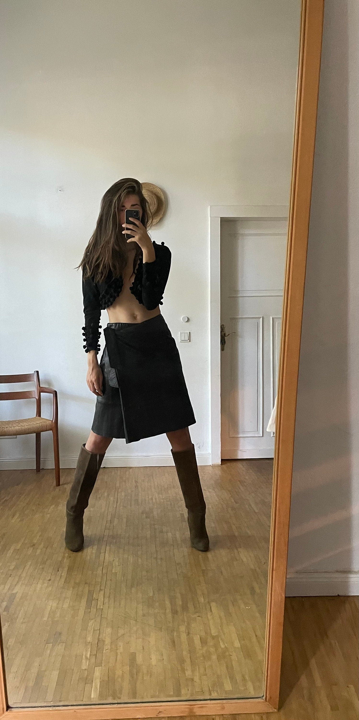 Vintage Black Leather Wrap Skirt – 90s Minimal Dream